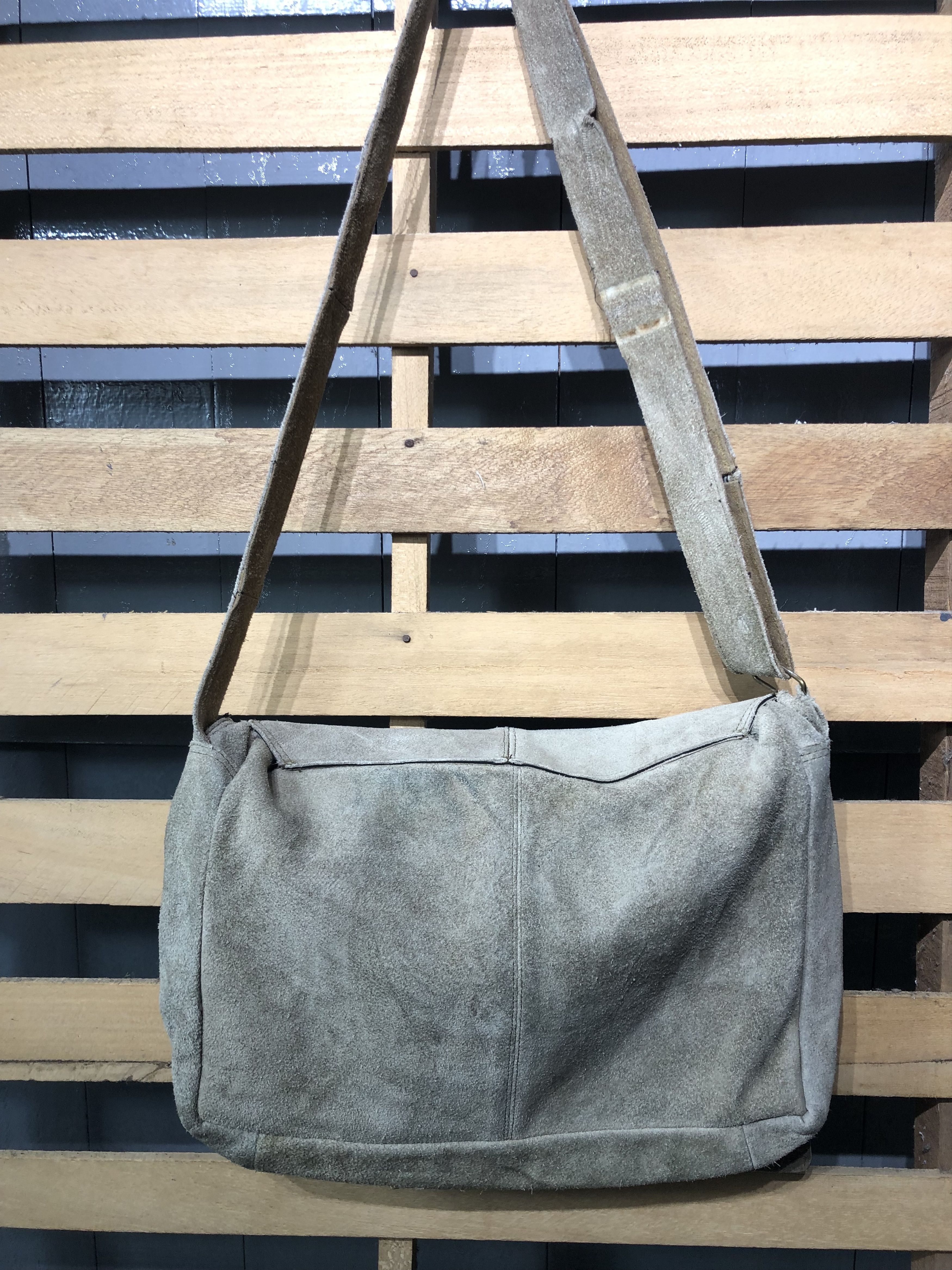 Leather Japanese Fashion Leather Style Messenger Bag Size ONE SIZE - 7 Thumbnail