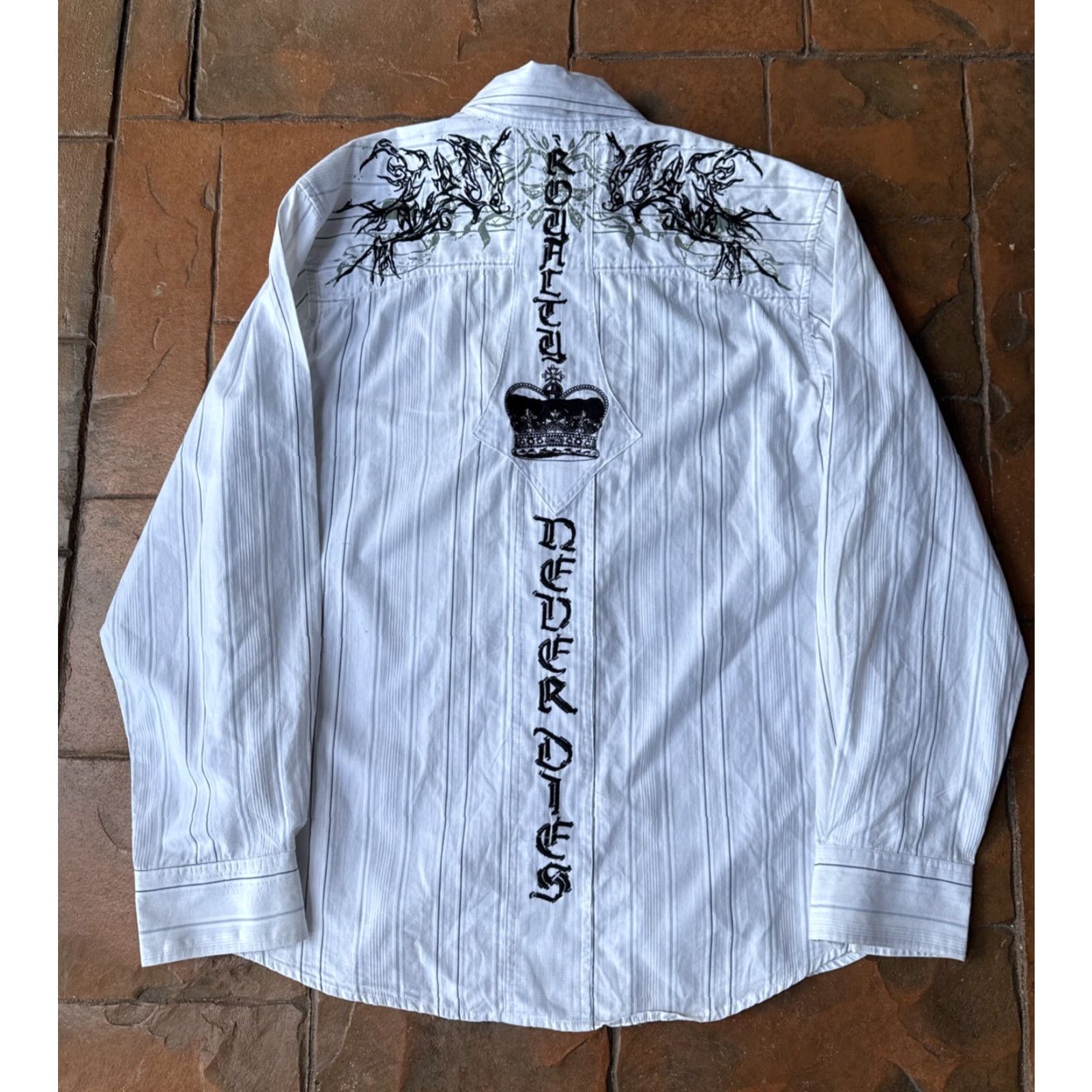 Roar VINTAGE Roar Embroidered Button Up Long Sleeve Shirt XL White Grunge Theme 80s 90s Mens Size US XL / EU 56 / 4 - 2 Thumbnail