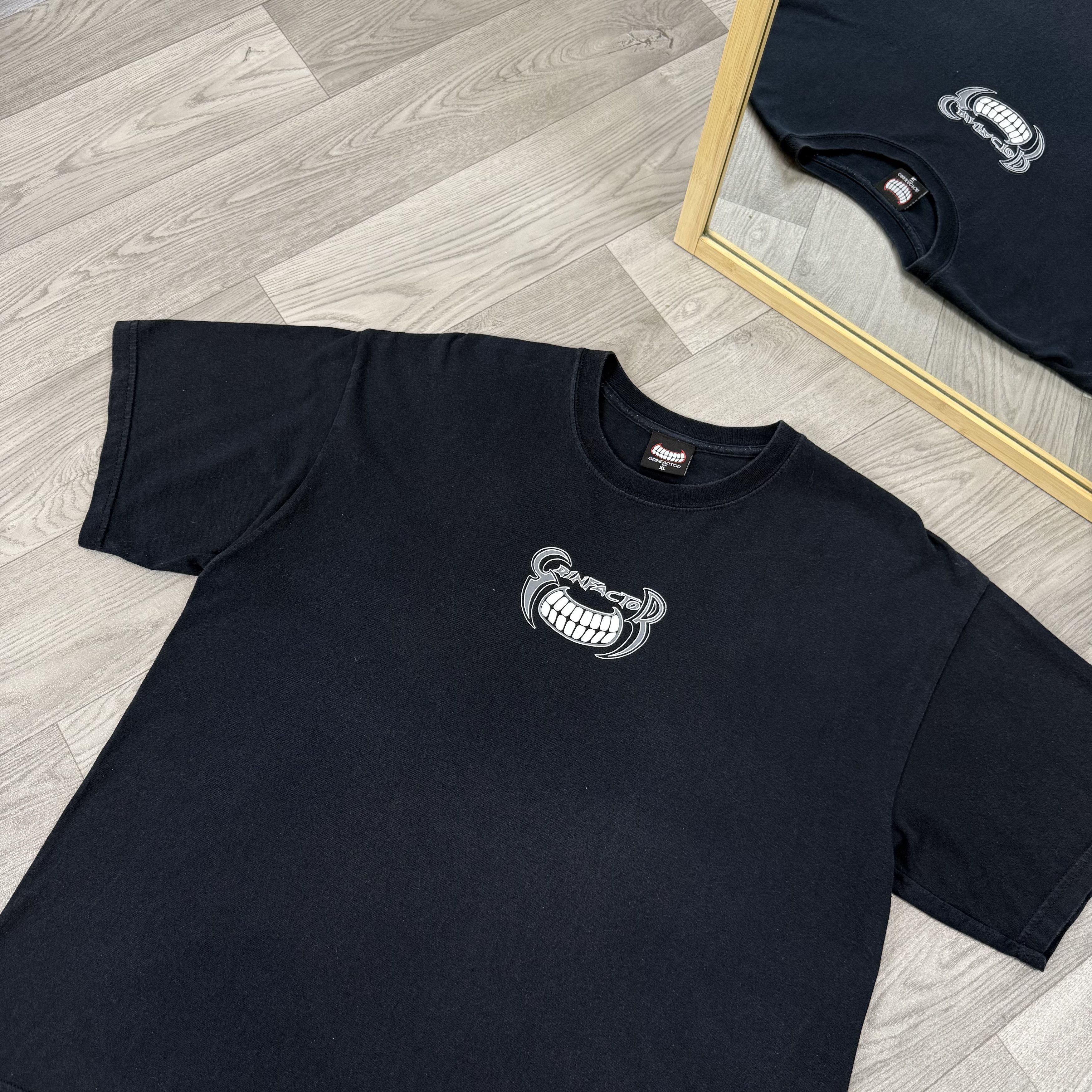Vintage Vintage Grinfactor 00s Graphic Hook-Ups Style Tee Shirt Size US XL / EU 56 / 4 - 6 Thumbnail