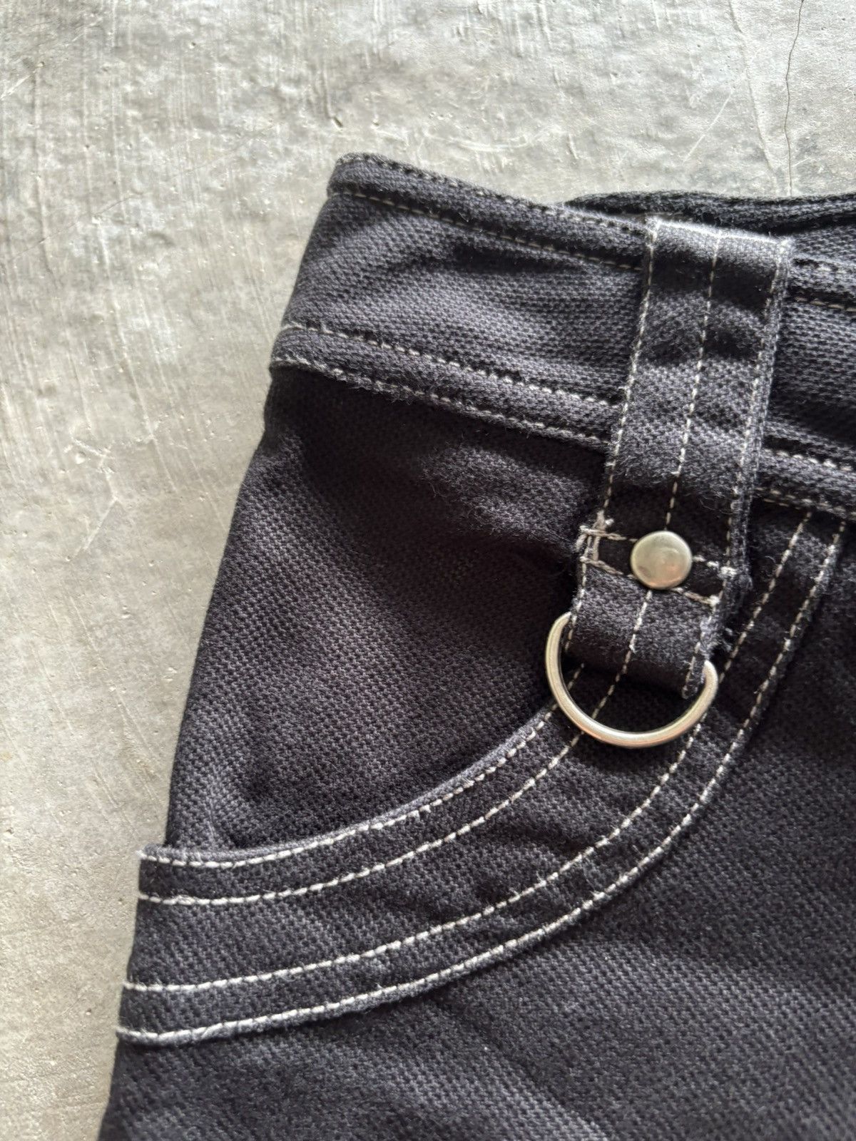 20471120 bondage algonquins seditionaries gothic style jeans Size US 27 - 8 Thumbnail