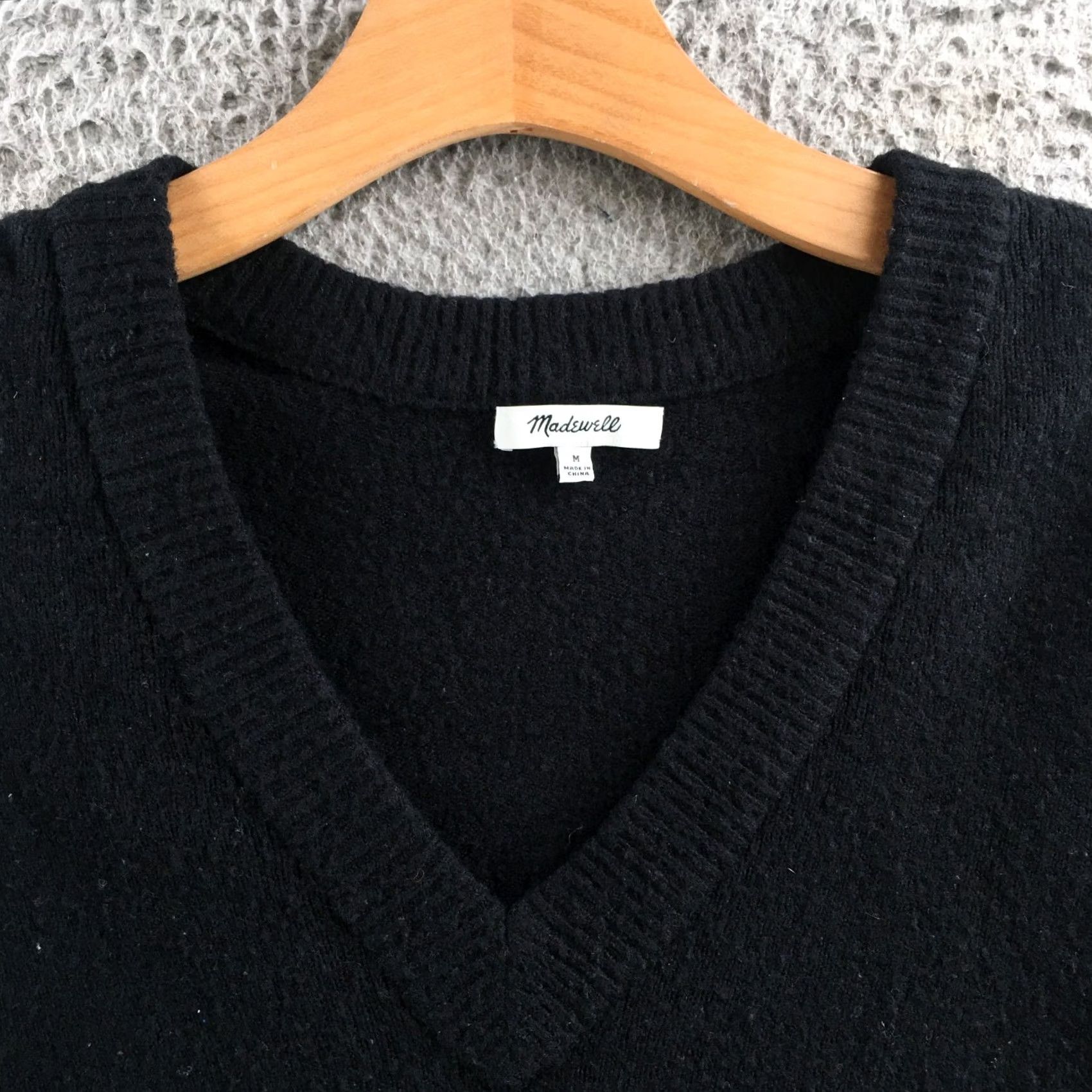 Madewell Madewell Sweater Shirt Womens M Black V-Neck Crop Puff Shoulder Long Sleeve Pullover Size M / US 6-8 / IT 42-44 - 3 Thumbnail