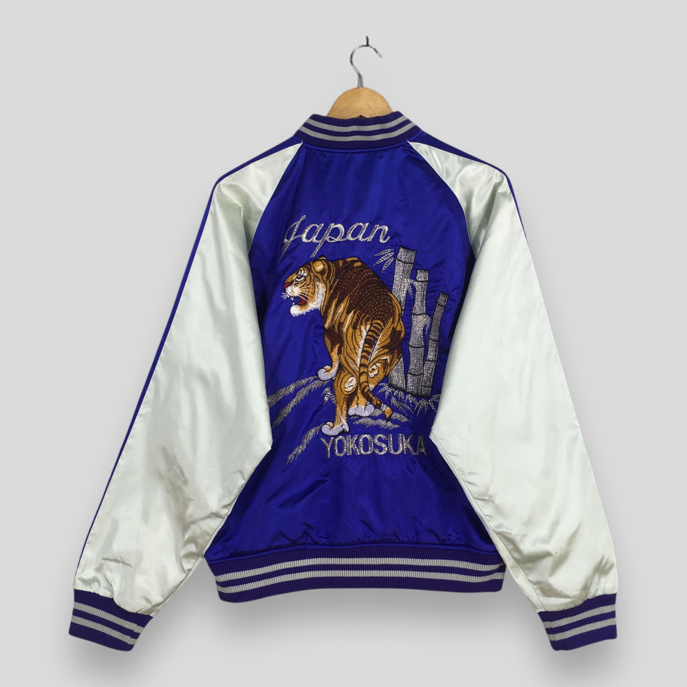 Japanese Brand Vintage 80s Sukajan Tiger Yokosuka Souvenir Tiger Jacket L Size US L / EU 52-54 / 3 - 8 Thumbnail