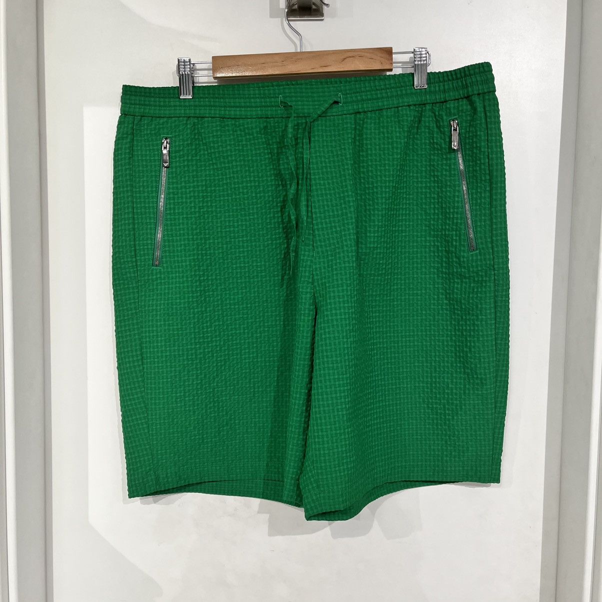 Emporio Armani Emporio Armani Shorts Green Size US 34 / EU 50 - 1 Thumbnail