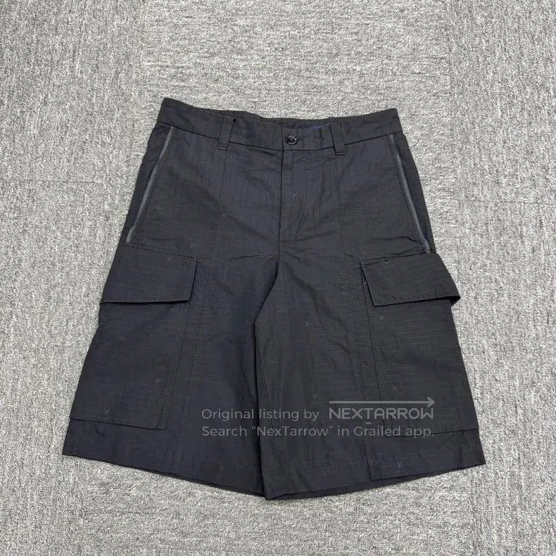 Louis Vuitton Louis Vuitton Monogram Cargo Shorts. Size US 44 / EU 60 - 1 Thumbnail
