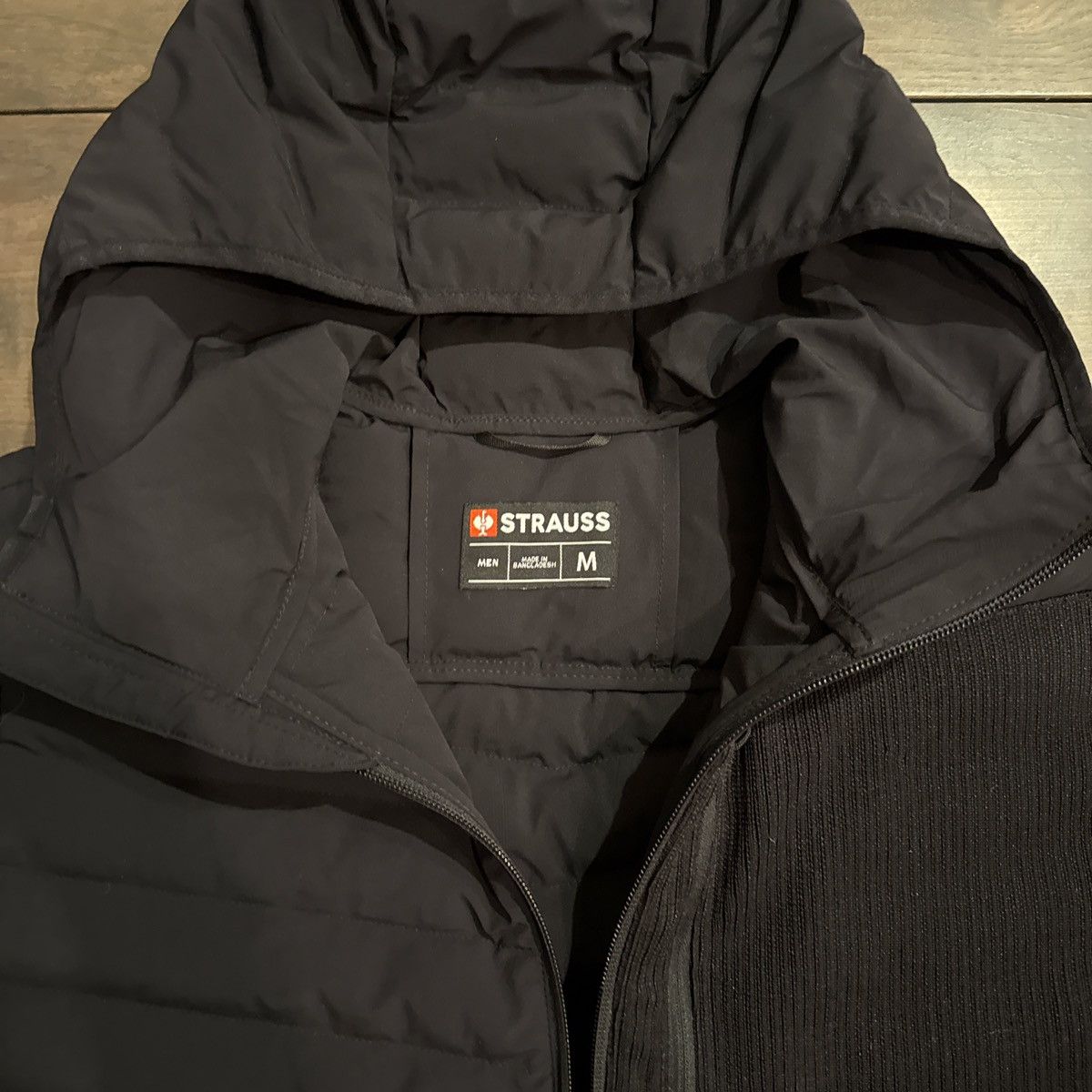 Other Black Strauss ‘Motion Ten’ Hybrid Hoodie Puffer Size US M / EU 48-50 / 2 - 3 Thumbnail