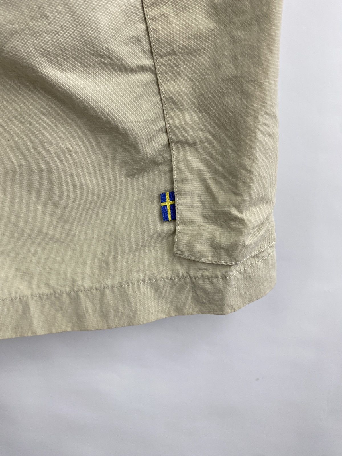 Fjallraven Vintage 90s Fjallraven Shorts Rare Retro Hype Y2K Size US 32 / EU 48 - 9 Thumbnail