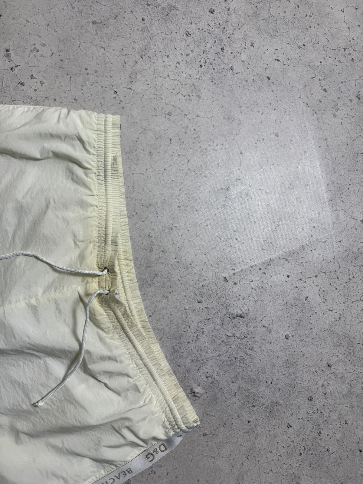 Dolce & Gabbana Dolce & Gabbana DG Beachwear White Nylon Vintage Shorts Size US 36 / EU 52 - 2 Thumbnail