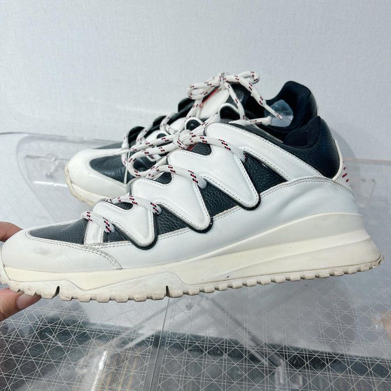Louis Vuitton Louis Vuitton Casual Lace-Up Sneakers for Men - Size US 8.5 / EU 41-42 - 2 Thumbnail