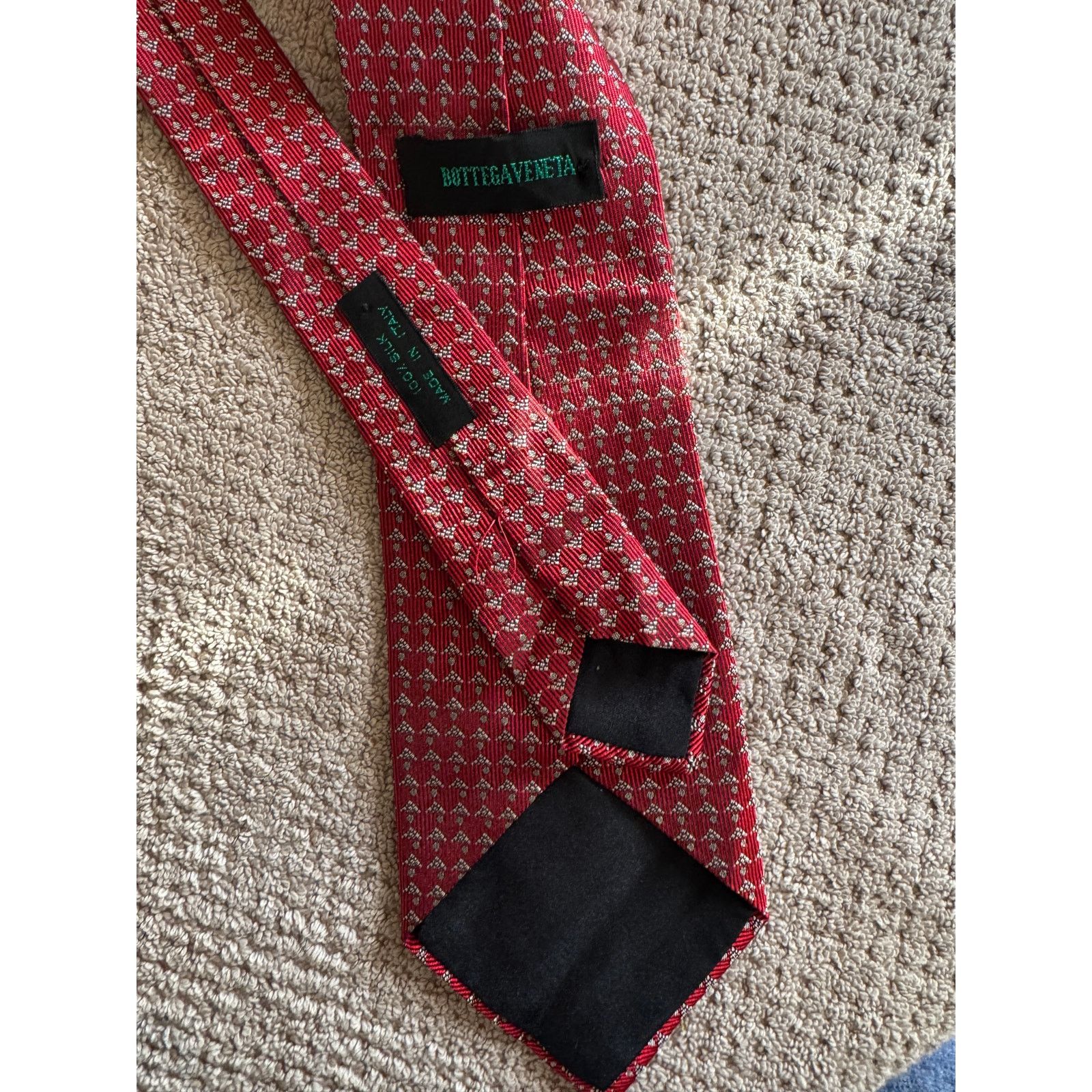 Peter Millar Italy Bottega Veneta Beautiful Red 100% Silk Tie Size ONE SIZE - 3 Thumbnail