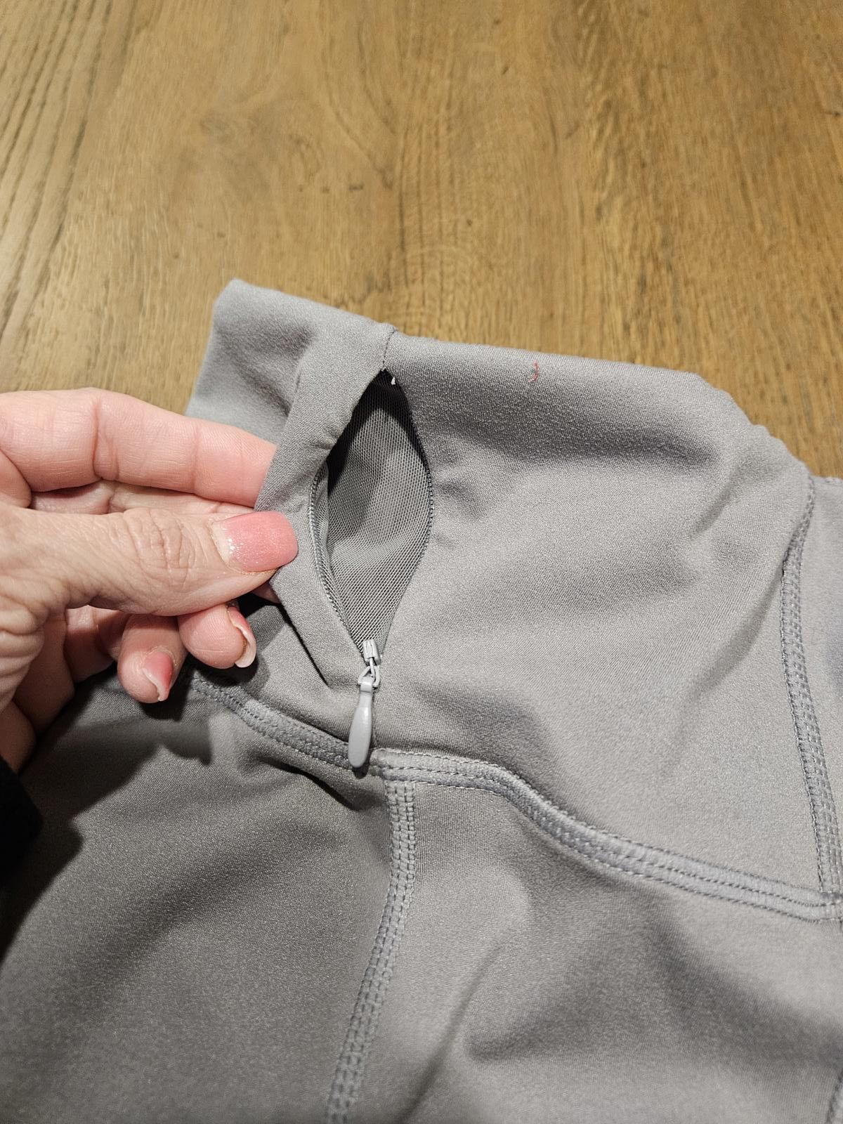 Fabletics Fabletics Motion365 Gray High-Waisted Leggings Size 25" / US 0 / IT 36 - 10 Thumbnail