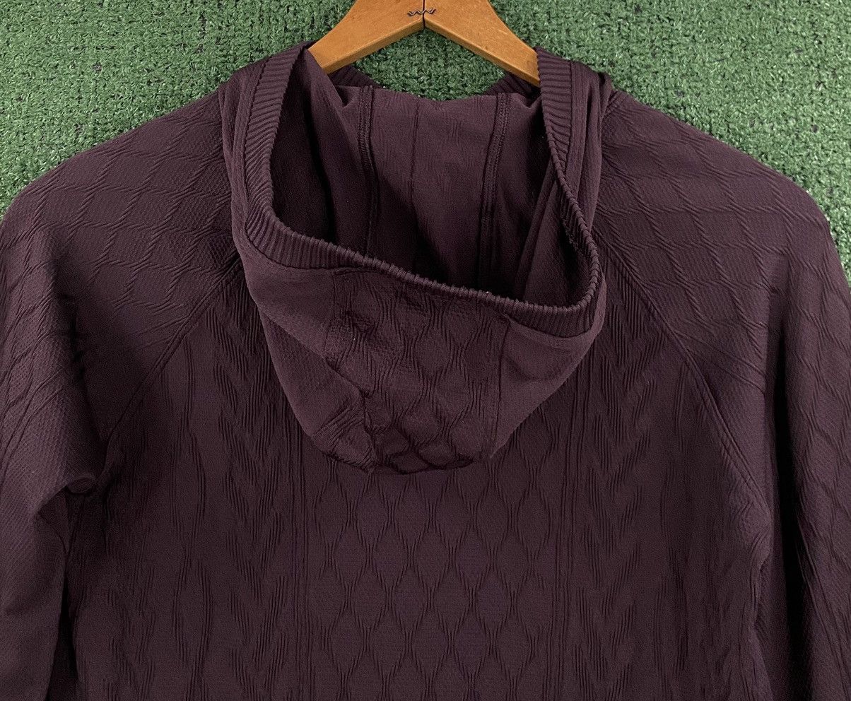Lululemon Lululemon Rest Less Textured Purple Hooded Shirt Women's 8 Size M / US 6-8 / IT 42-44 - 6 Thumbnail