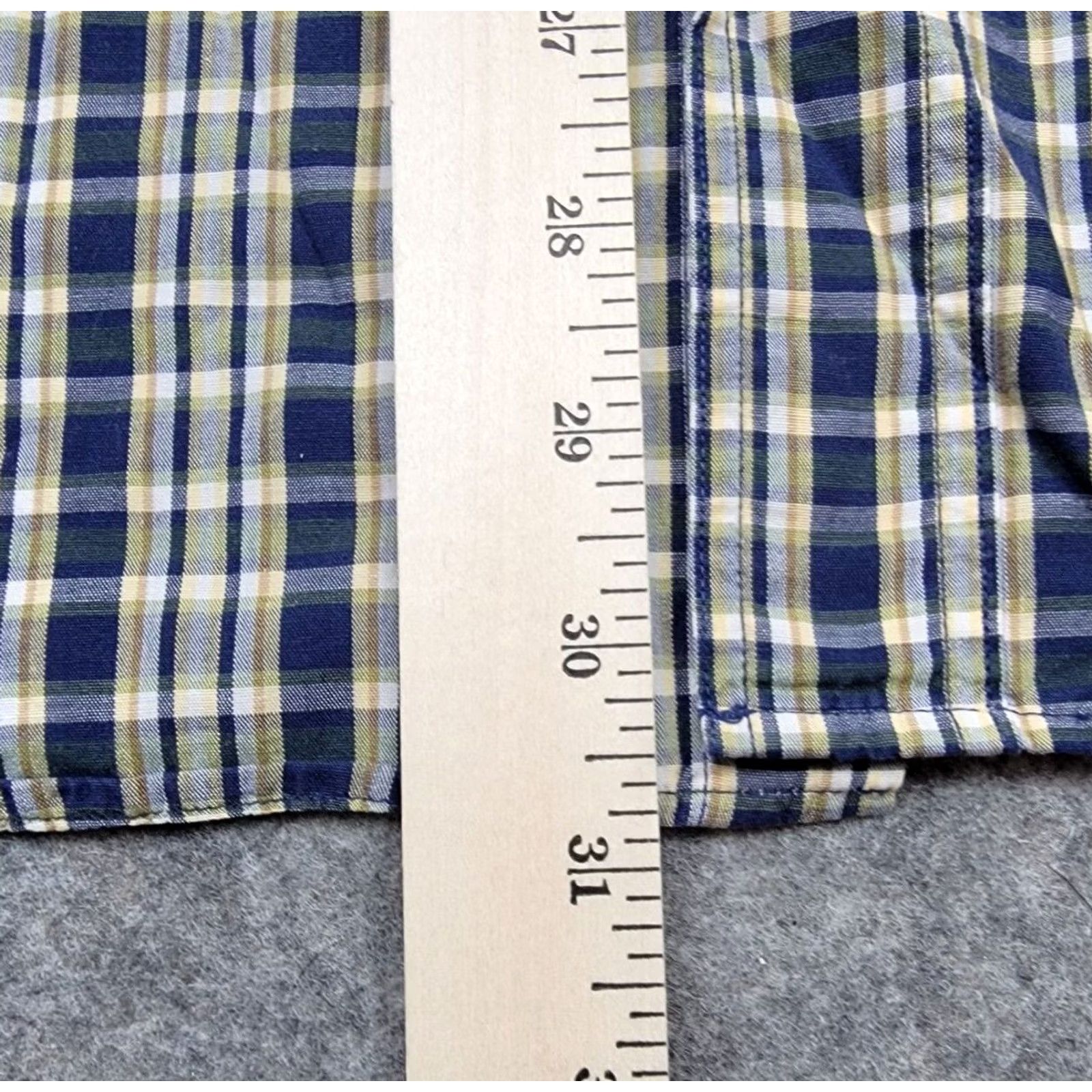 Banana Republic VINTAGE Banana Republic Shirt Mens Large Safari & Travel Clothing Co. Plaid Button-Up Casual Retro Outdoor Size US L / EU 52-54 / 3 - 7 Thumbnail
