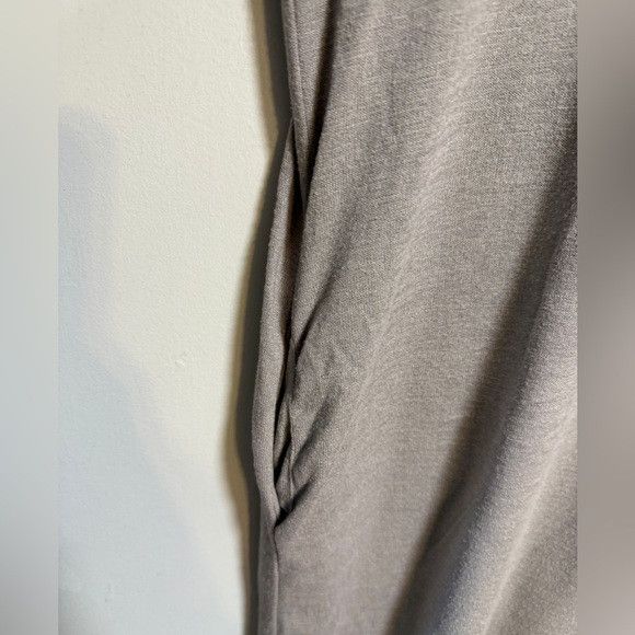 Aritzia Wilfred Free Grey Cap Sleeve Tunic Top - Size M Size M / US 6-8 / IT 42-44 - 3 Thumbnail