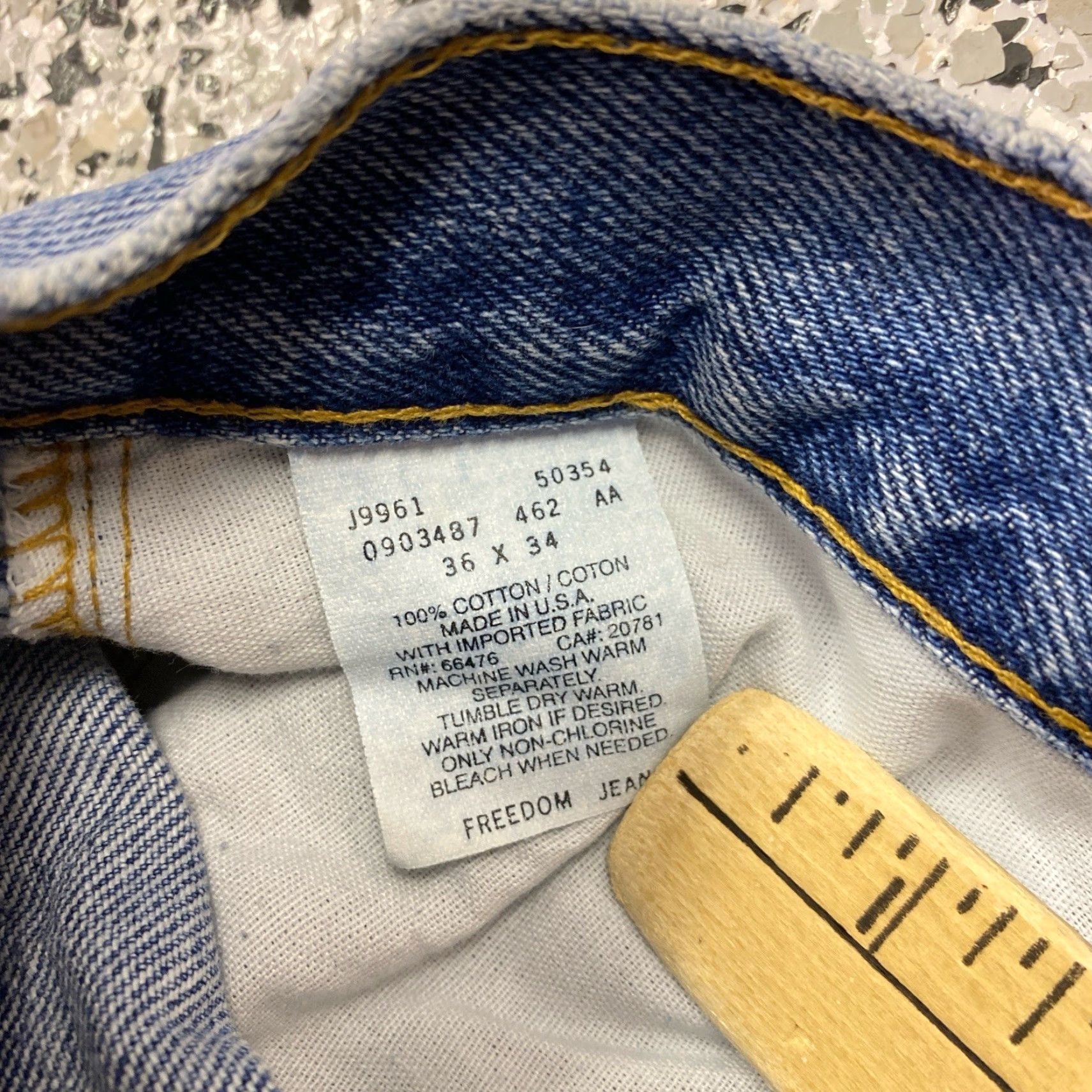 Tommy Hilfiger VINTAGE Tommy Hilfiger Jeans Freedom USA Made 90s Denim 36x34 Mens Regular Blue Jeans Size US 36 / EU 52 - 4 Thumbnail