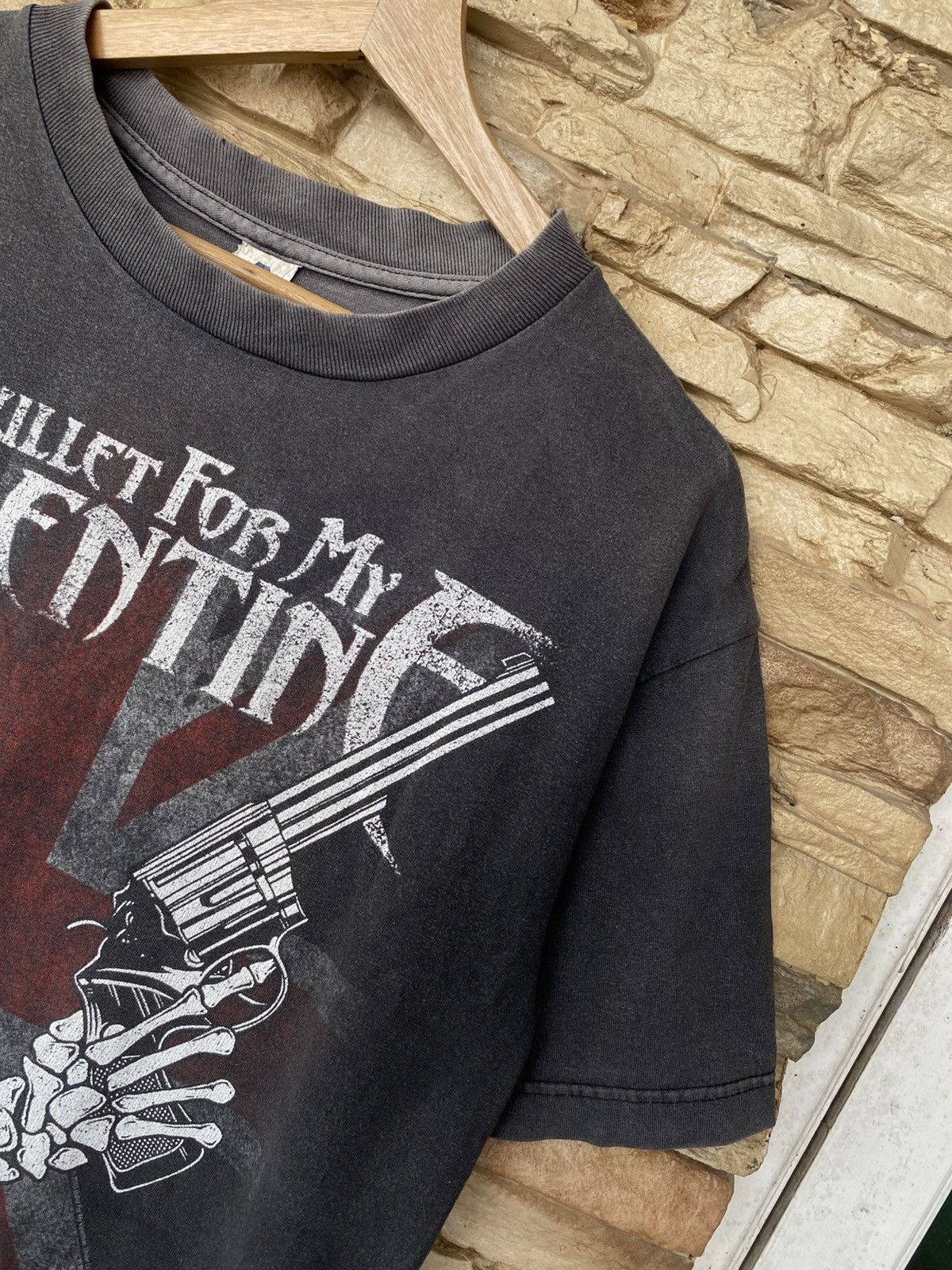 Vintage Vintage Bullet For My Valentine Skeleton Hands Crossed Guns Union Jack Band Tees Faded Size US M / EU 48-50 / 2 - 4 Thumbnail