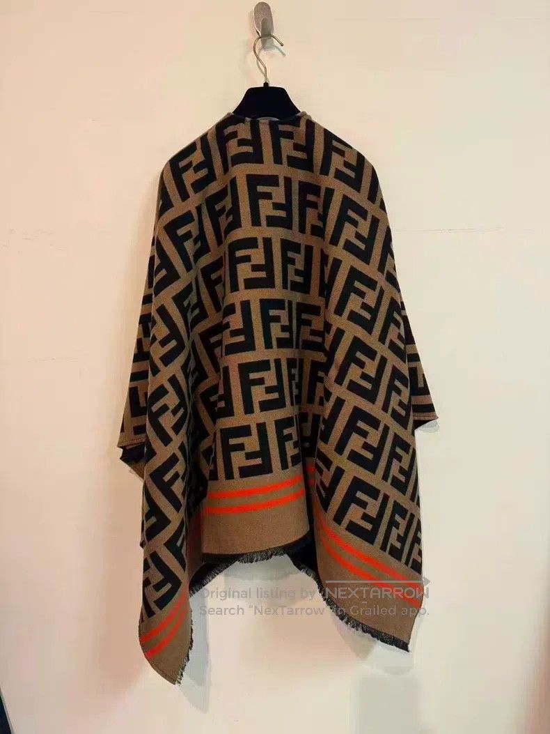Fendi Fendi size 140*140 cm Monogrammed cashmere shawl in camel w Size ONE SIZE - 2 Thumbnail