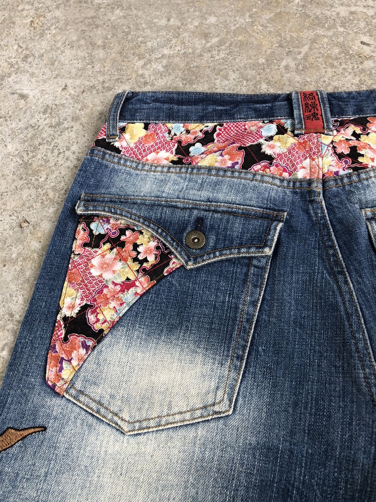 Karakuri Tamashii Karakuri Tamashii Embroidered Jeans Distressed Jeans Size US 33 - 15 Thumbnail