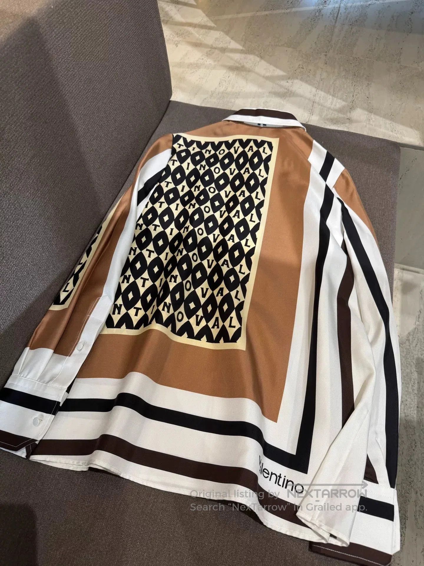 Valentino Valentino Logo Colorblock Knit Shirt. Size US XS / EU 42 / 0 - 6 Thumbnail
