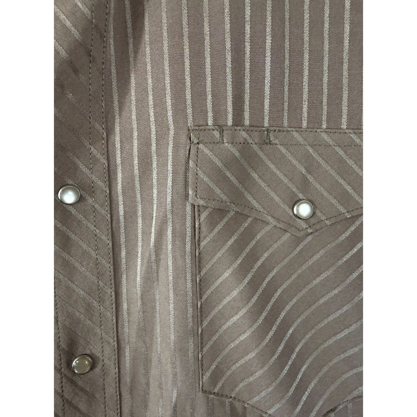 Wrangler VINTAGE Wrangler Western Shirt Mens L Brown Dobby Striped Pearl Snap Front Flap Pocket Long Sleeve Mens Size US L / EU 52-54 / 3 - 5 Thumbnail