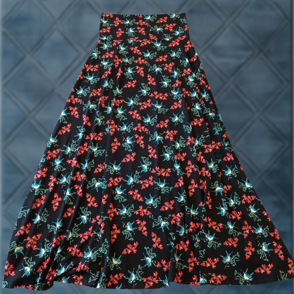 Vintage LuLaRoe Maxi Skirt Small Black Floral Long Pull On Ladies Regular S Black Polyester Spandex Stretch Floral Birds Long Size 28" / US 6 / IT 42 - 1 Thumbnail