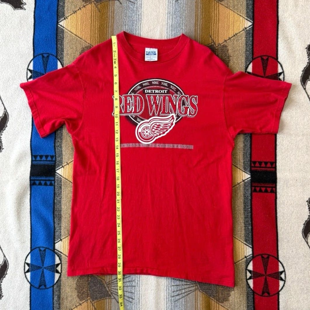 Tultex VINTAGE 90s Detroit Red Wings NHL Hockey T-Shirt Navy? Red Tultex Size L Men Crew Neck Short Sleeve Solid 1990s Sports Shirt Mens Size US L / EU 52-54 / 3 - 5 Thumbnail