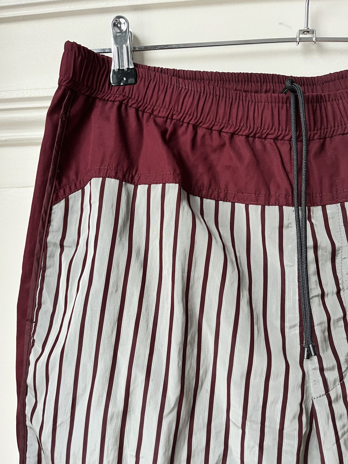 Dries Van Noten Dries van noten Grey Red striped pants Size US 36 / EU 52 - 7 Thumbnail