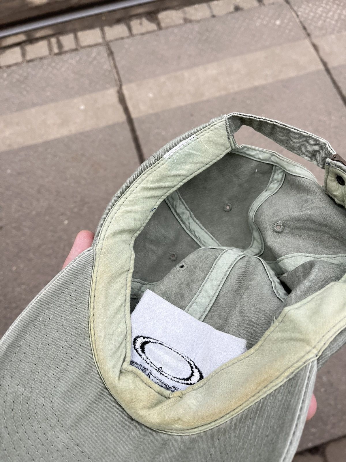 Oakley × Vintage Vintage Oakley Centre Logo Cap Hat y2k Size ONE SIZE - 6 Thumbnail