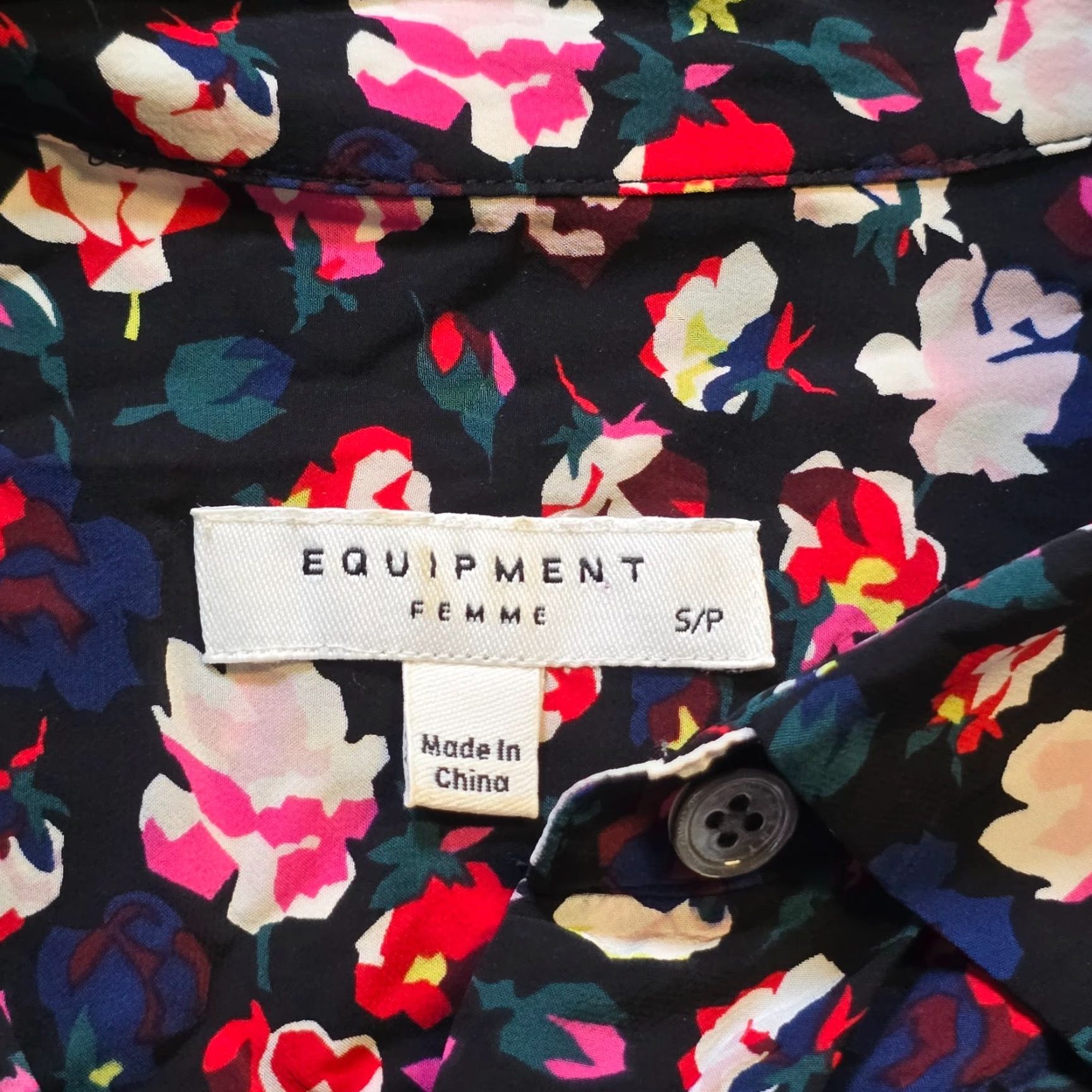 Equipment Equipment Femme Dress Shirt Black Pink Floral Button Front Casual Womens Size S Size S / US 4 / IT 40 - 4 Thumbnail