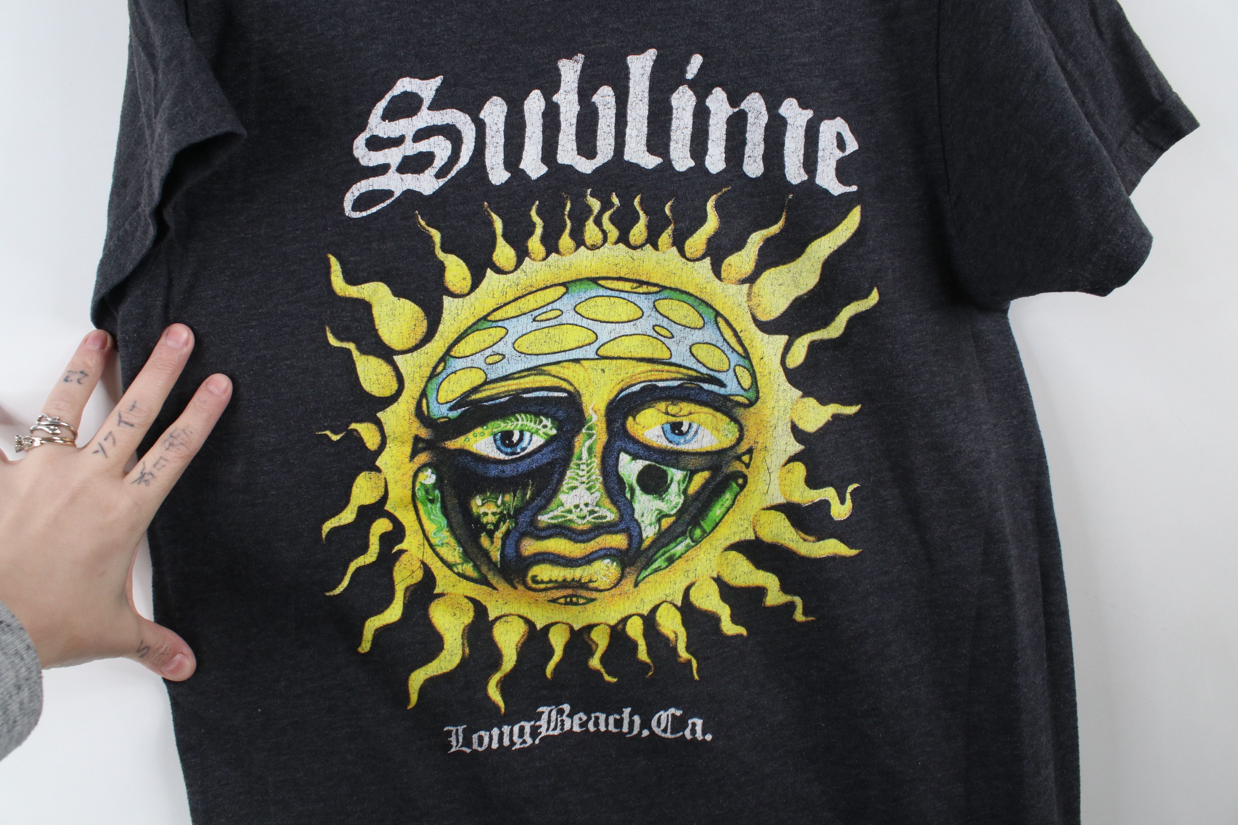 Vintage Retro Y2K Streetwear Spell Out Sun Sublime Band T-Shirt Gray Size L / US 10 / IT 46 - 4 Thumbnail