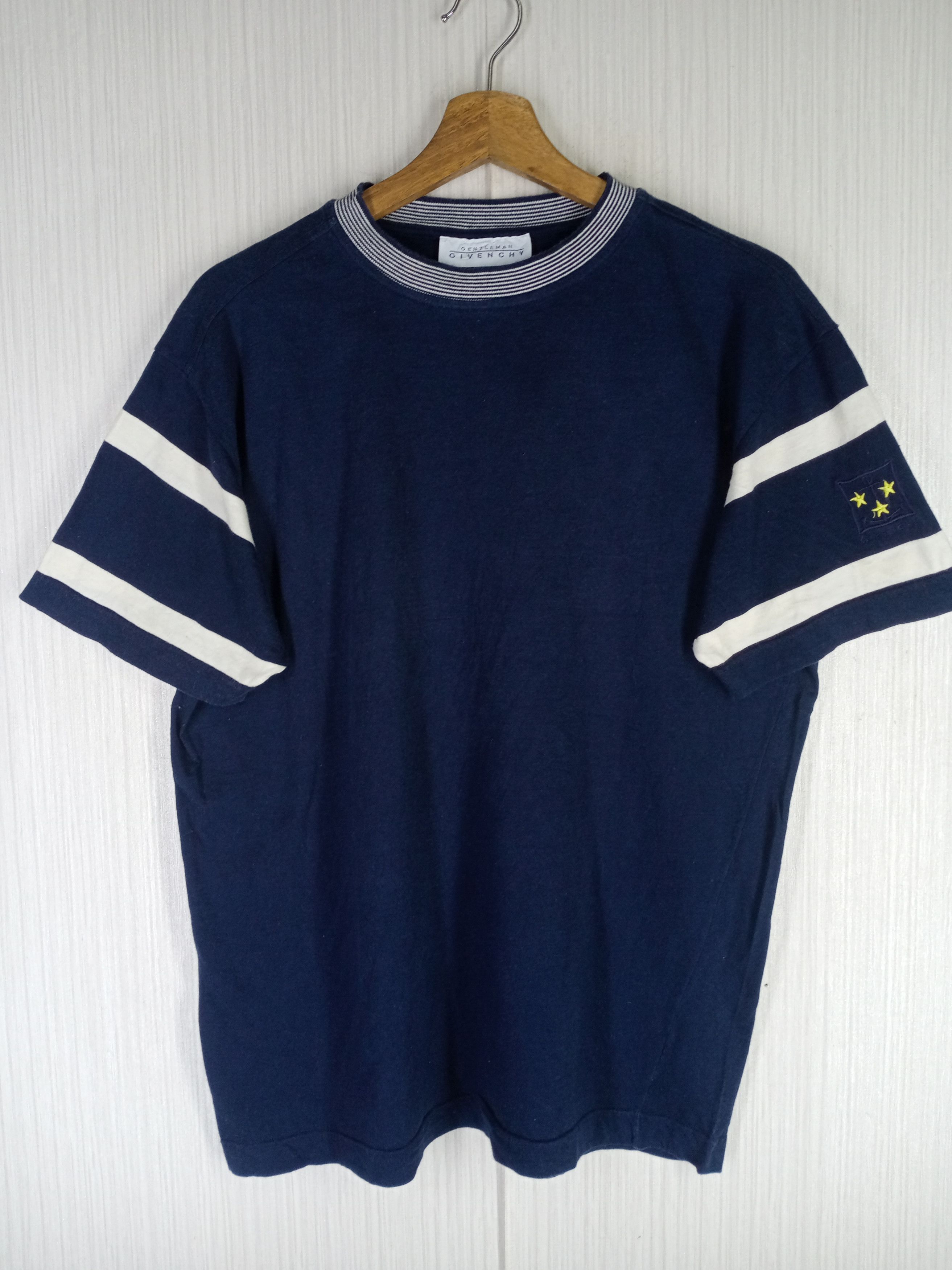 Givenchy Rare Vintage Givenchy Gentleman Tshirt Size US L / EU 52-54 / 3 - 1 Thumbnail