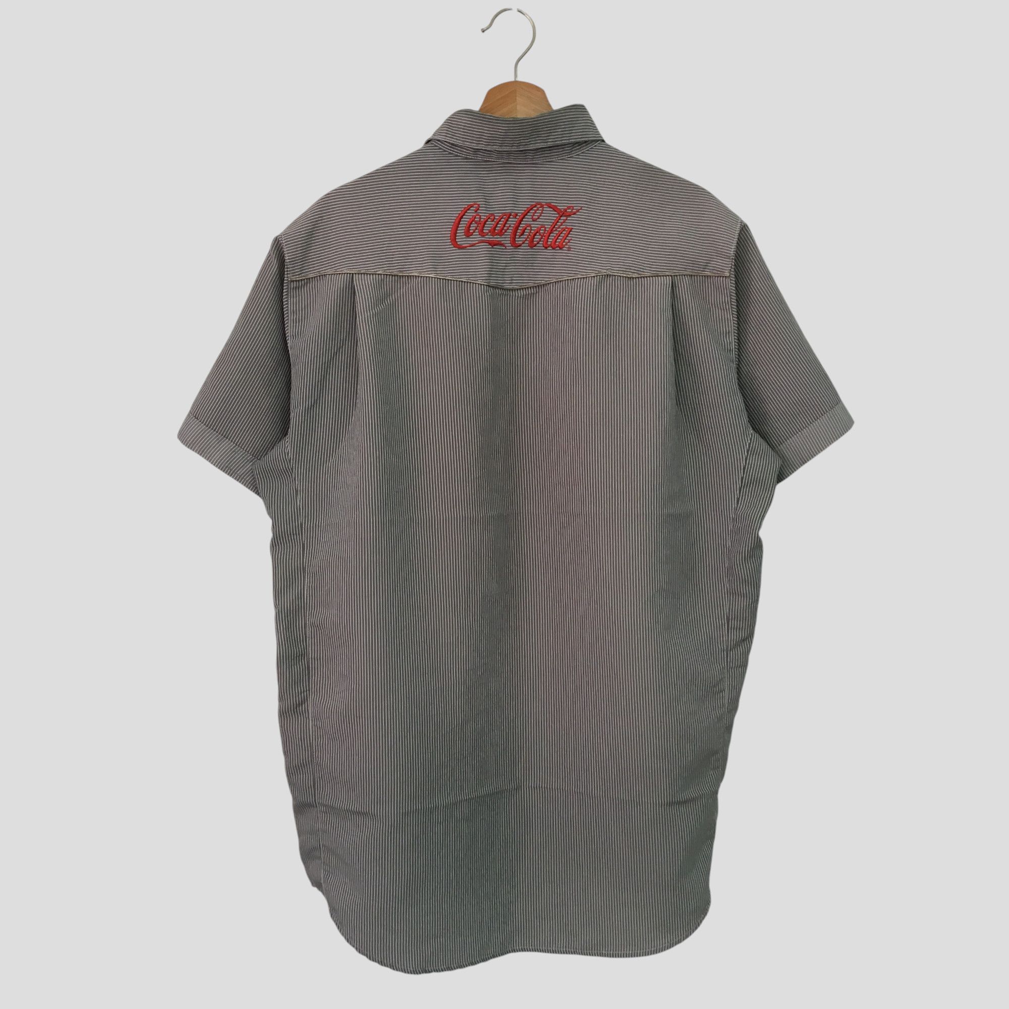 Coca Cola Vintage Heavy Used Coca Cola Convenience Worker Shirt Size US XXL / EU 58 / 5 - 2 Thumbnail