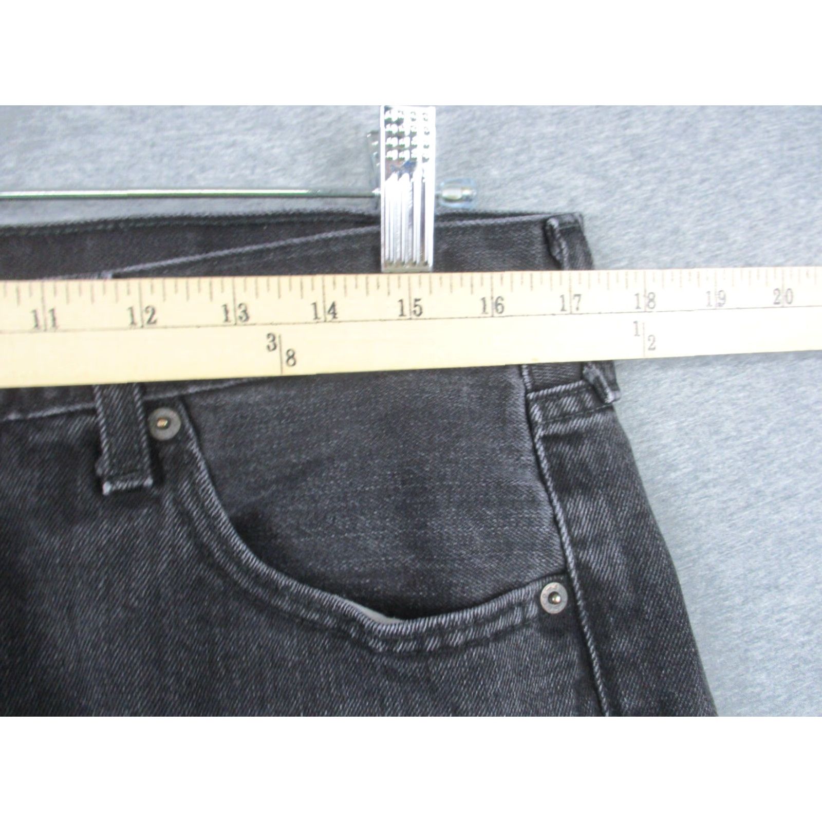 Levi's VINTAGE Levi's 501xx Jeans 34x32 Mens Button Fly Straight Leg Dark Wash Black Distressed Size US 34 / EU 50 - 6 Thumbnail