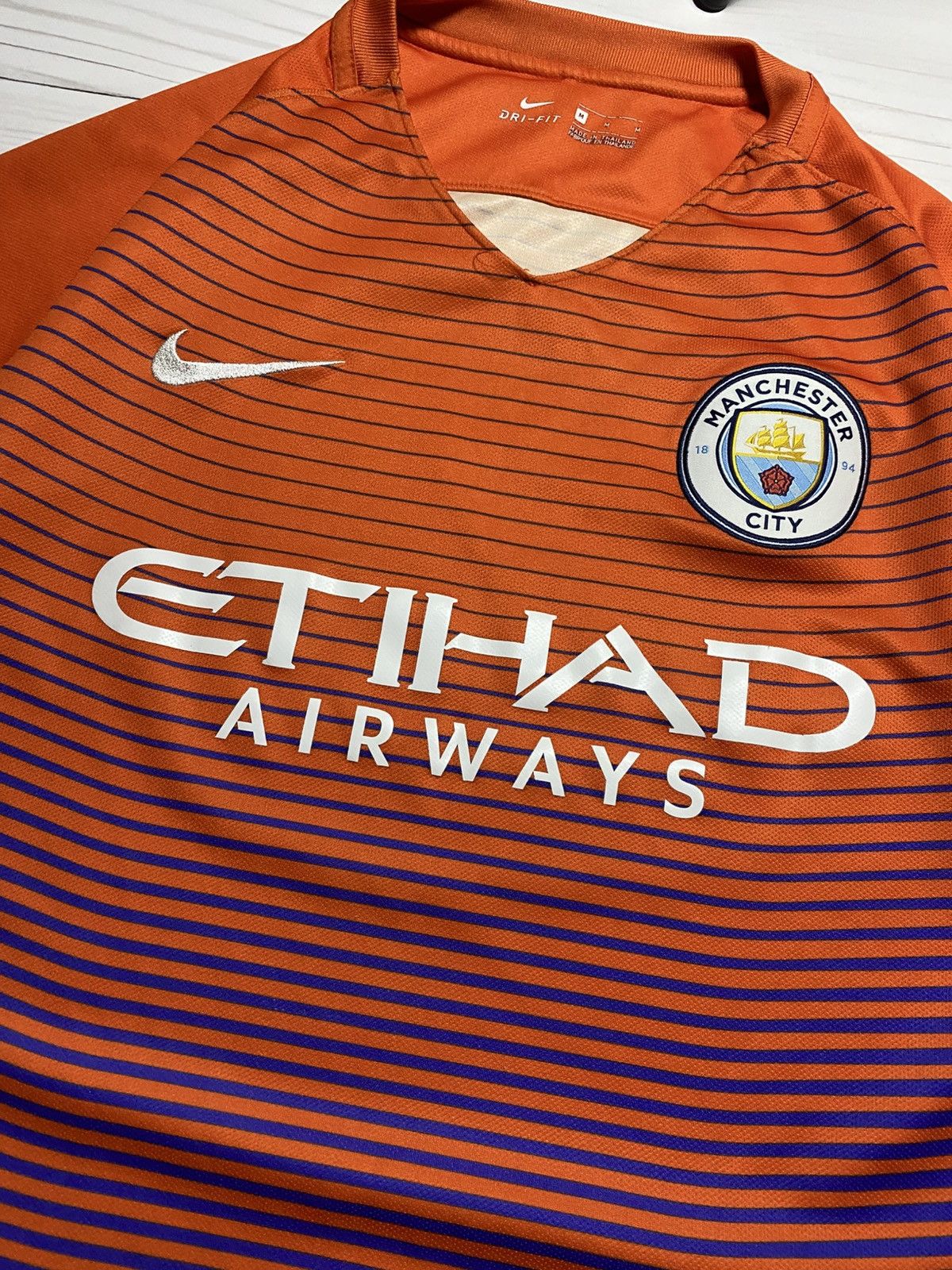 Nike Nike Manchester City 2016/17 third soccer football jersey Size US M / EU 48-50 / 2 - 8 Thumbnail