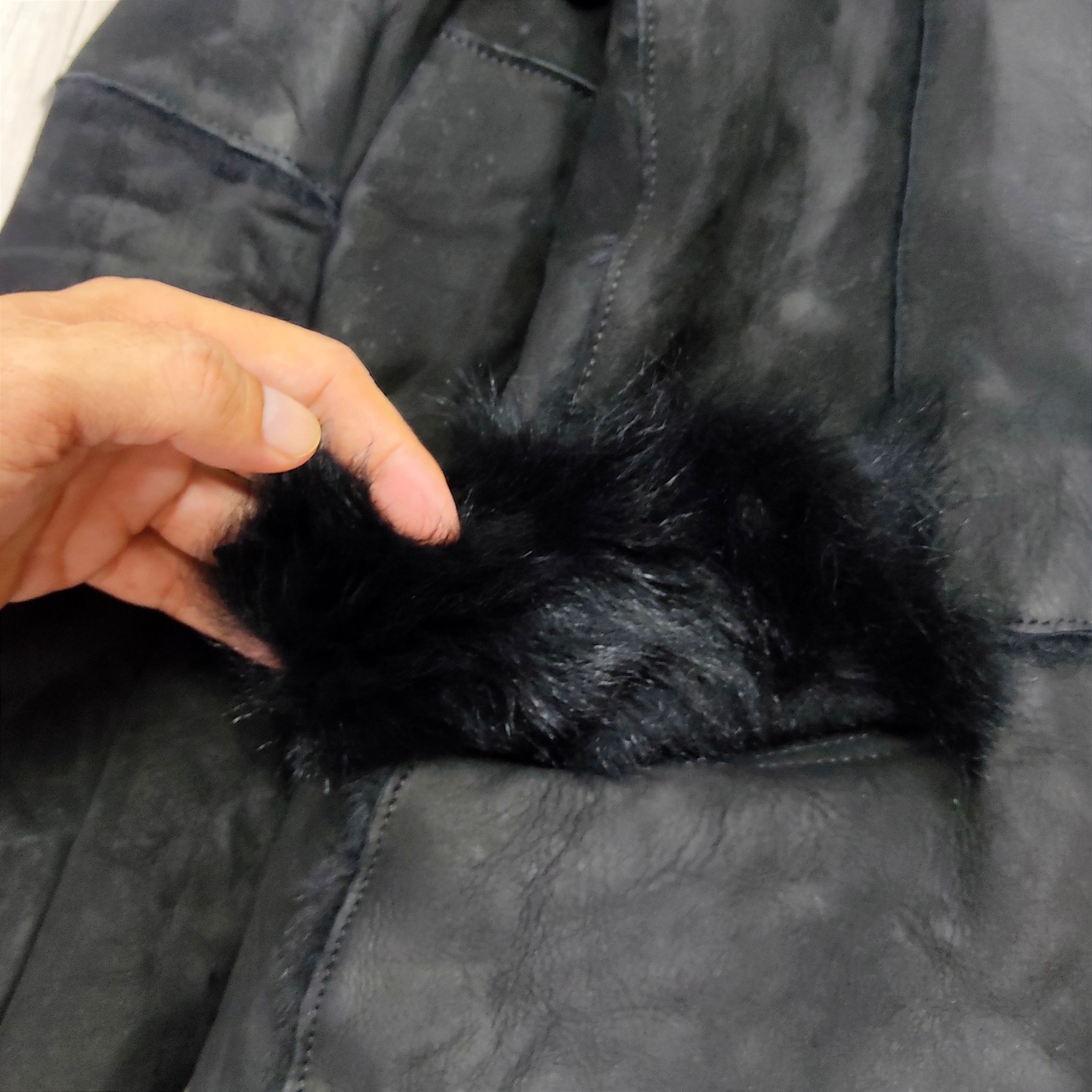 5351 POUR LES HOMMES 5351 POUR LES HOMMES Elegant Shearling Sheepskin Fur Coat Size L / US 10 / IT 46 - 7 Thumbnail