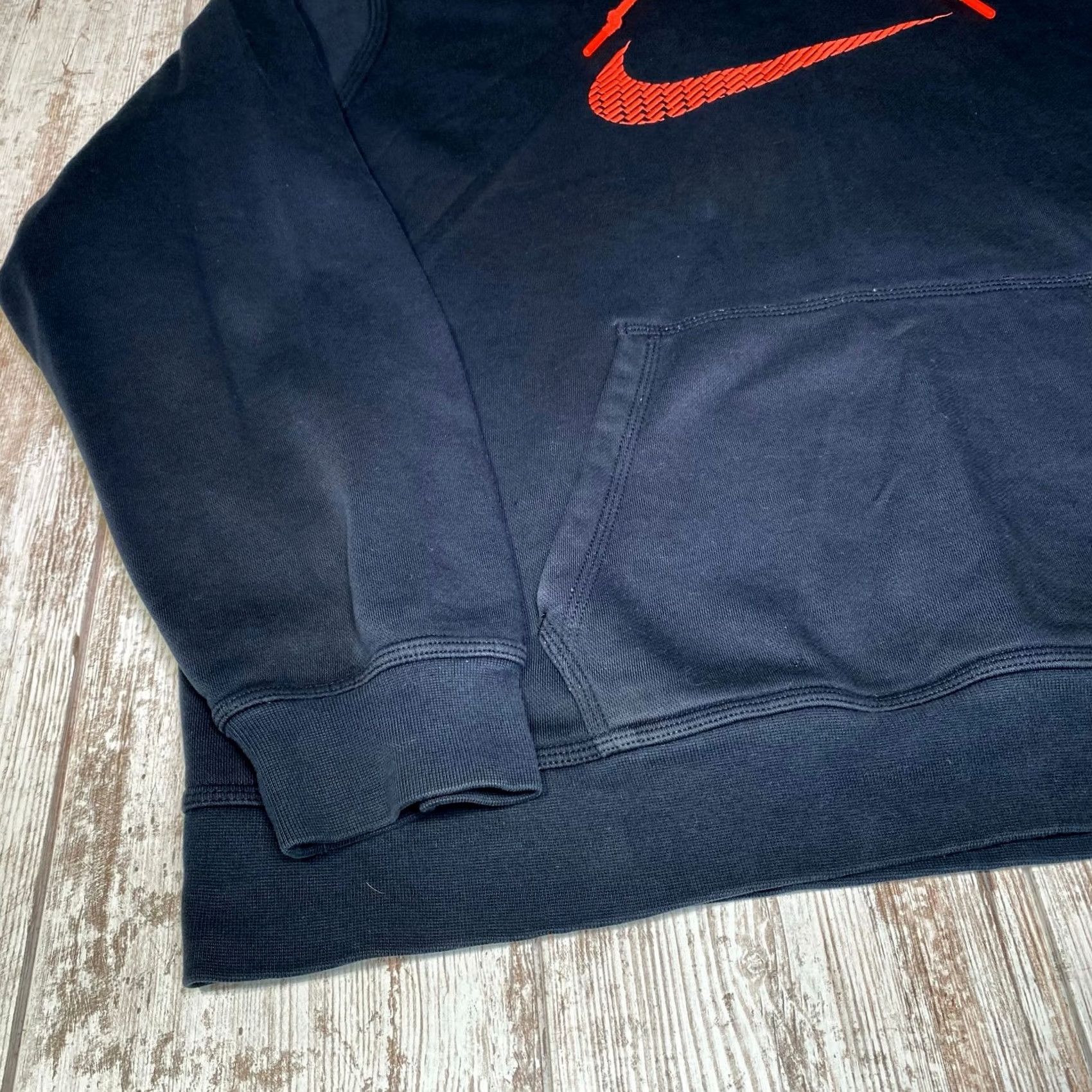Nike Vintage Nike Hoodie Men's 2XL Blue Tag Center Swoosh Black Orange Pullover 7350 Size US XXL / EU 58 / 5 - 3 Thumbnail