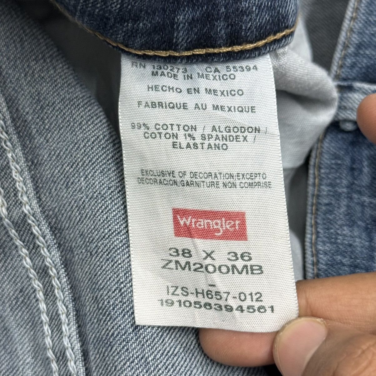 Wrangler Wrangler Authentic Distressed Repair Denim Pants Size US 38 / EU 54 - 16 Thumbnail