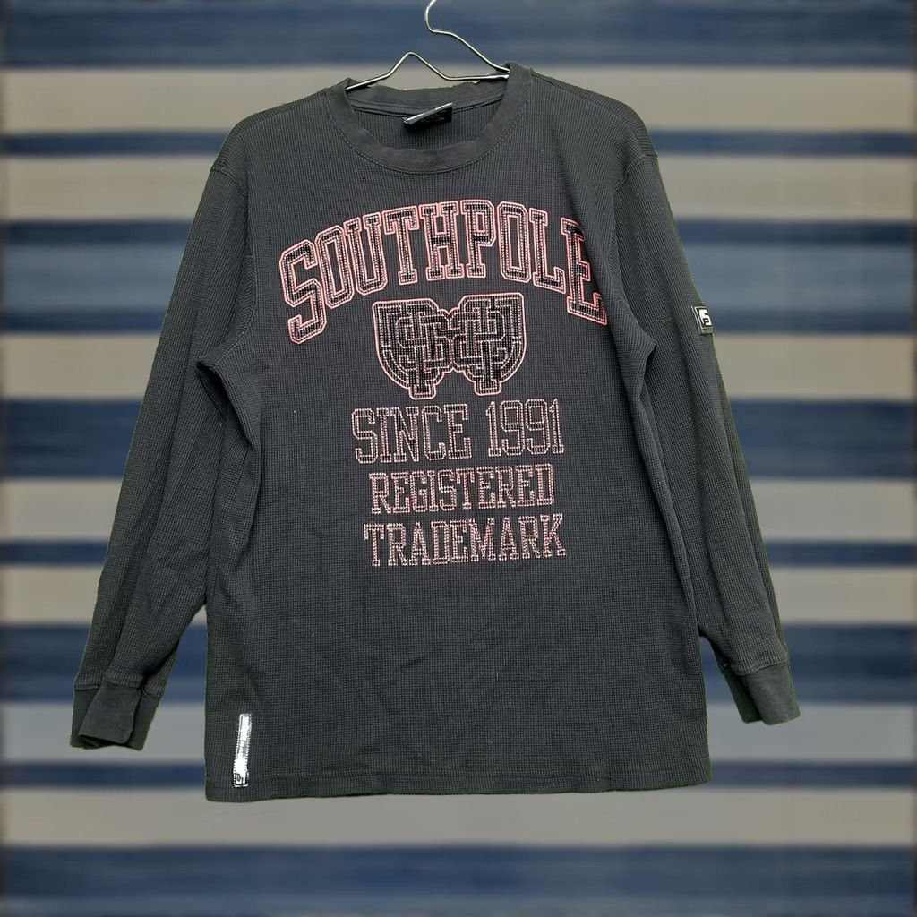 Southpole Southpole Y2K Thermal Shirt Mens XL Black Graphic Long Sleeve Grunge Gothic Hipster 2000s Vintage Crew Neck T-Shirt Men XLT Size US XL / EU 56 / 4 - 1 Thumbnail