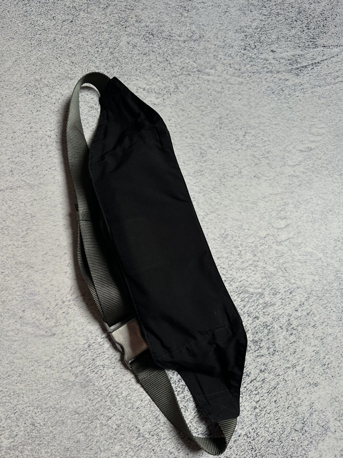 Prada Vintage Prada 90's Nylon Belt Bag Archive Red Tab Gorpcore Size ONE SIZE - 12 Thumbnail