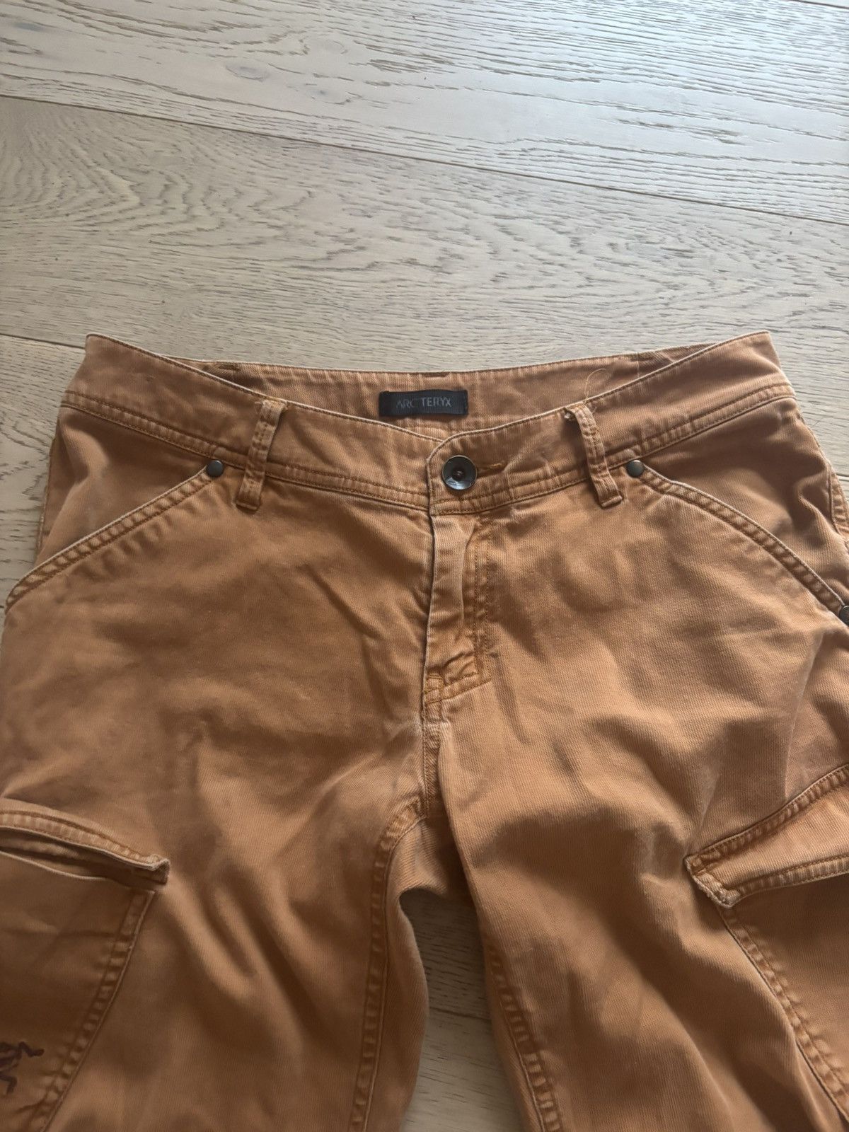 Arc'teryx Arc'teryx Pants Cargo Lightweight Women’s Brown Size 4 Size 27" / US 4 / IT 40 - 4 Thumbnail