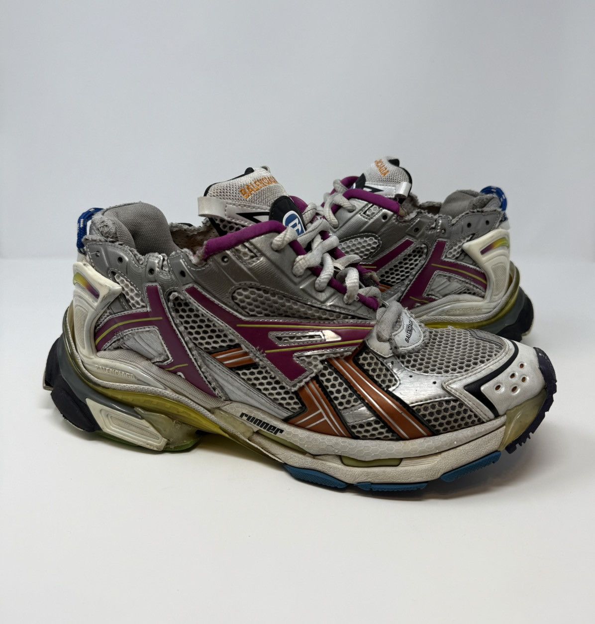 Balenciaga Balenciaga Runner Sneaker Multicolor Size US 11 / EU 44 - 1 Thumbnail