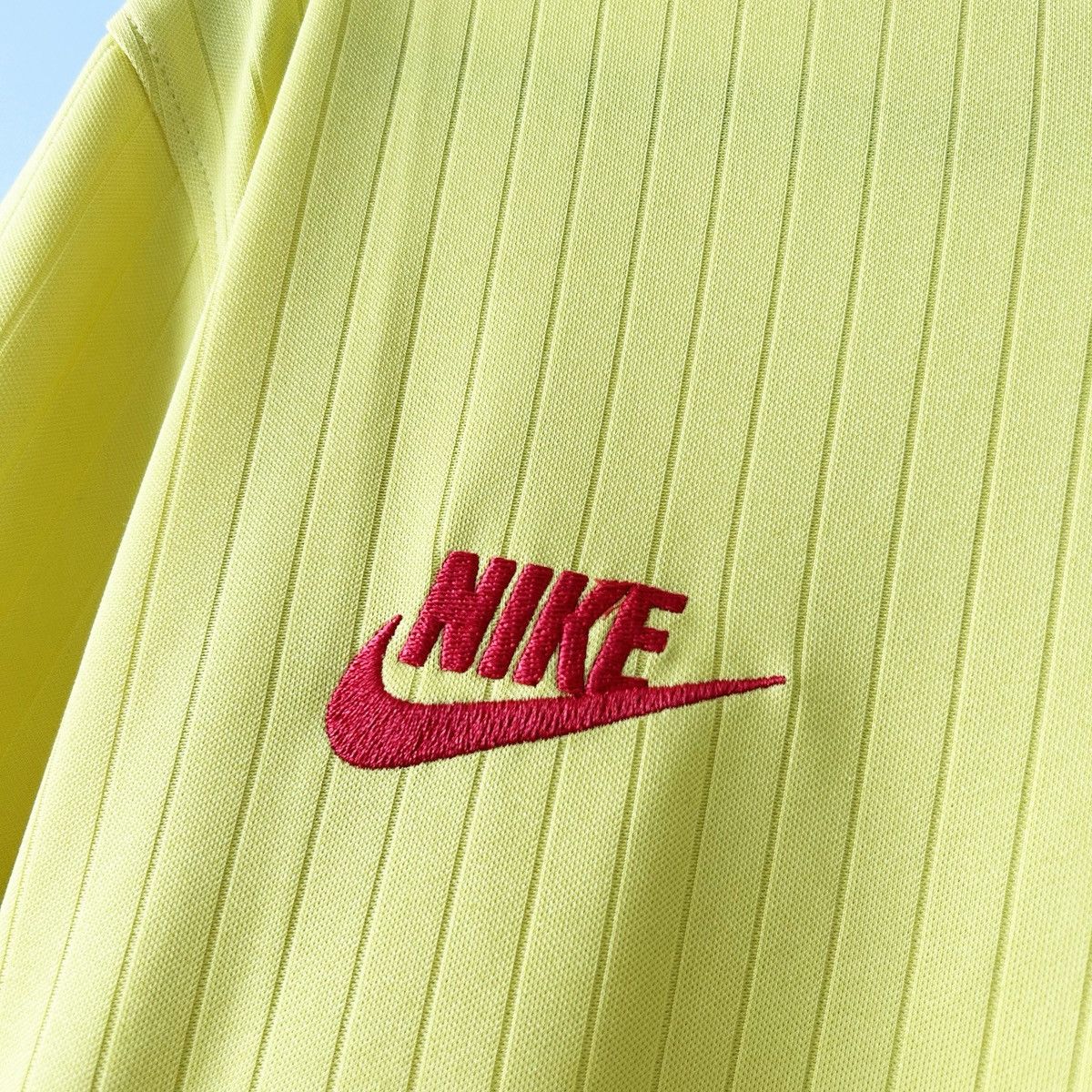 Nike Liverpool jersey 2021 2022 nike Size US XL / EU 56 / 4 - 5 Thumbnail