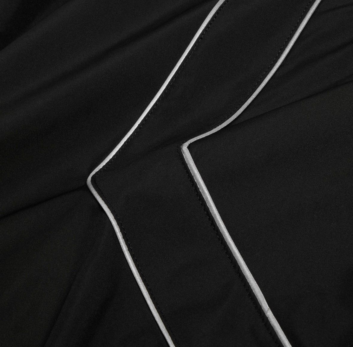 John Elliott John Elliot panelled Nylon Anorak (Black) - Size M - New Size US M / EU 48-50 / 2 - 3 Thumbnail
