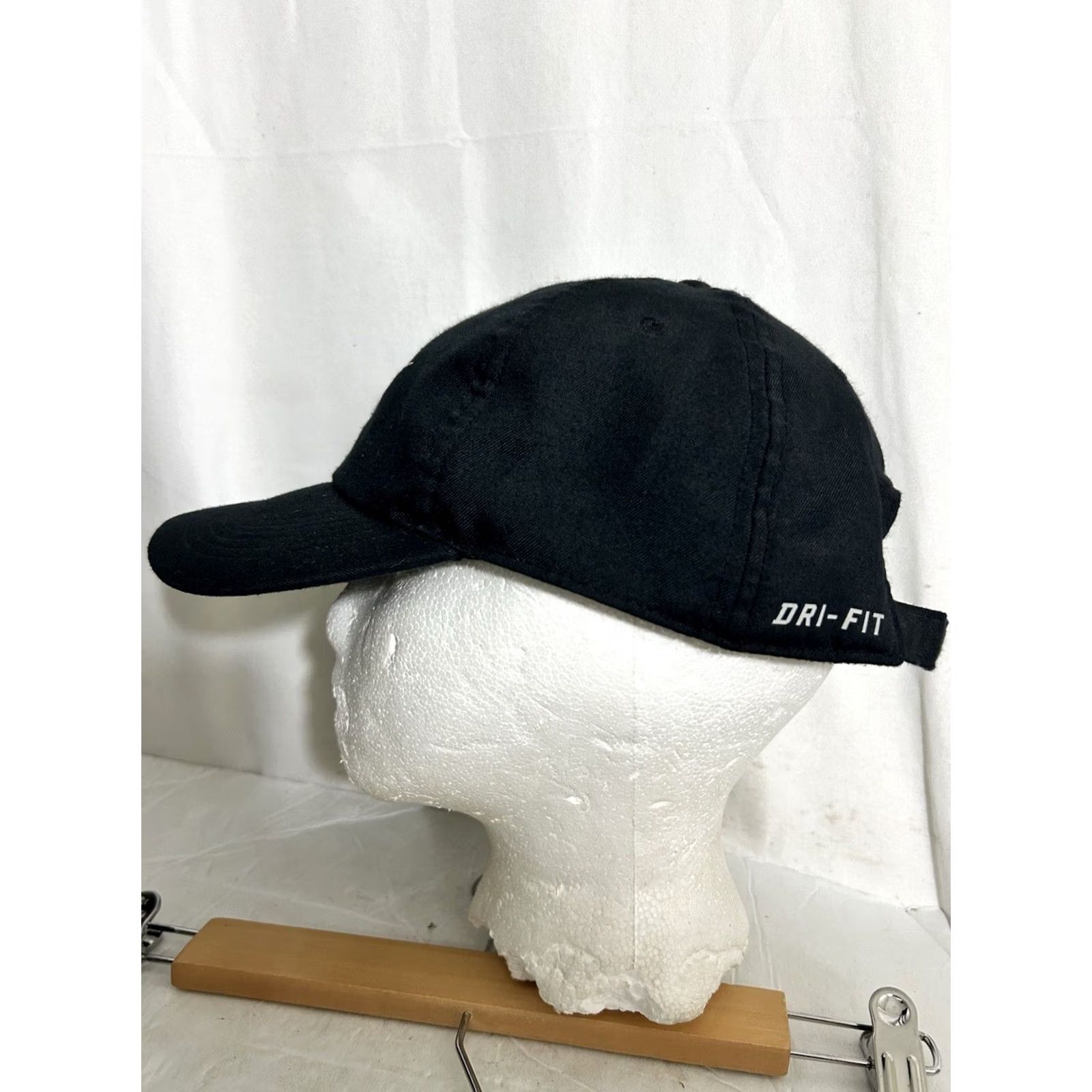 Nike Nike Heritage86 DriFit Baseball Cap Strapback Black White Swoosh Men One Size Black Cap Size ONE SIZE - 5 Thumbnail