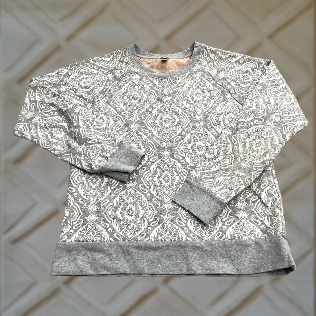 J.Crew J. Crew Paisley Pullover Sweatshirt Womens Small Gray White Cotton Casual Crew Neck Raglan Sleeve All Seasons Size S / US 4 / IT 40 - 1 Thumbnail