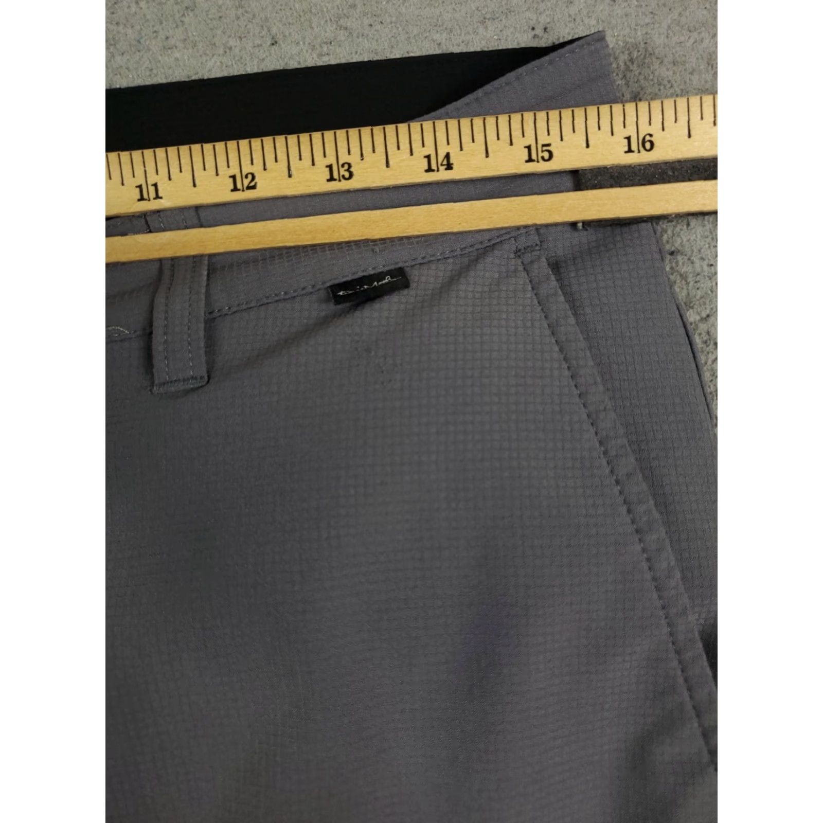 TravisMathew Travis Mathew Pants Mens 30x30 Gray Chino Flat Front Straight Fit Casual, Business, Formal, Travel, Wedding, Workwear Mens Regular 30 Gray Pants Size US 30 / EU 46 - 4 Thumbnail