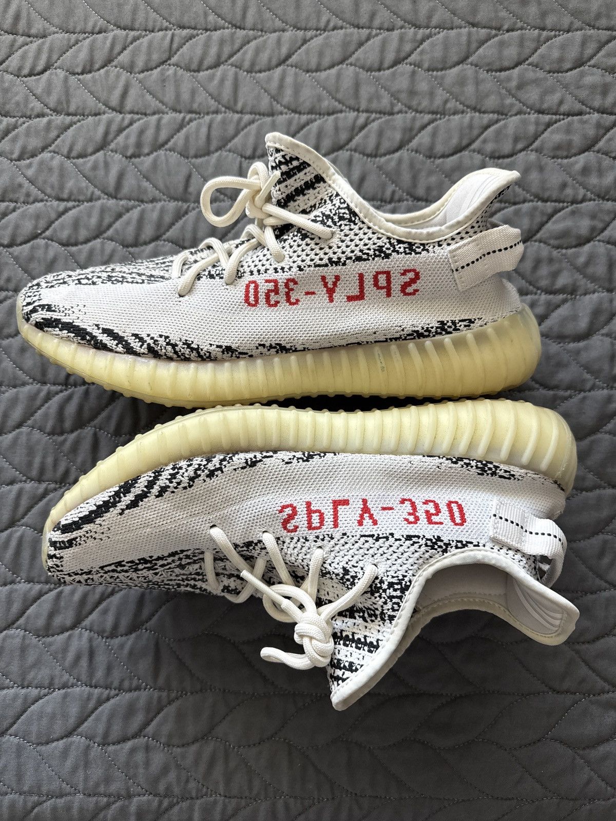 Yeezy Zebras - Yeezy 350 V2 Size US 10 / EU 43 - 2 Thumbnail
