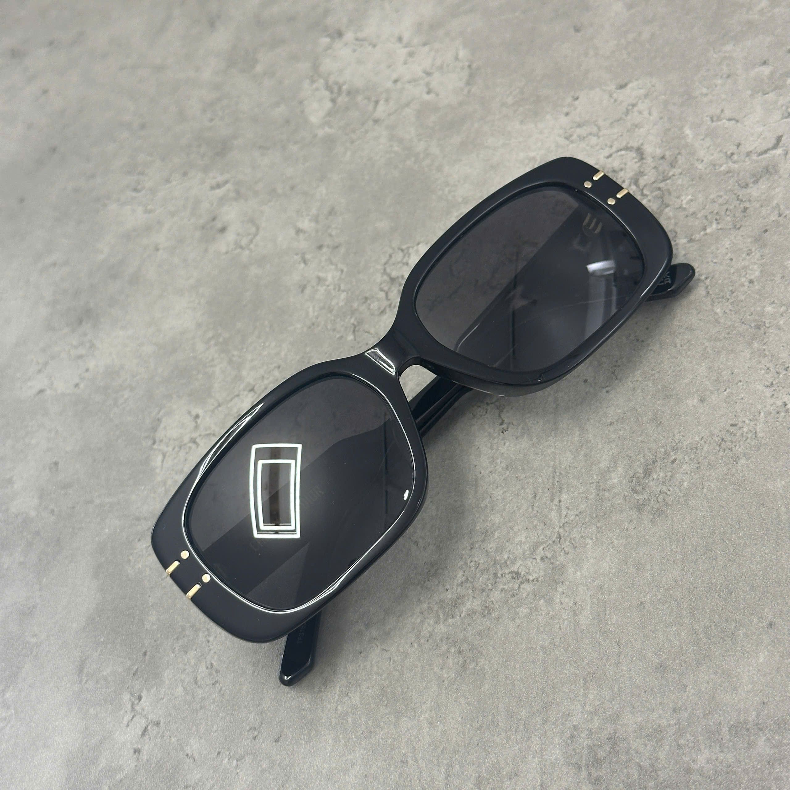 Dior DIOR DIORSIGNATURE S12F 10A0 Sunglasses Size ONE SIZE - 2 Thumbnail