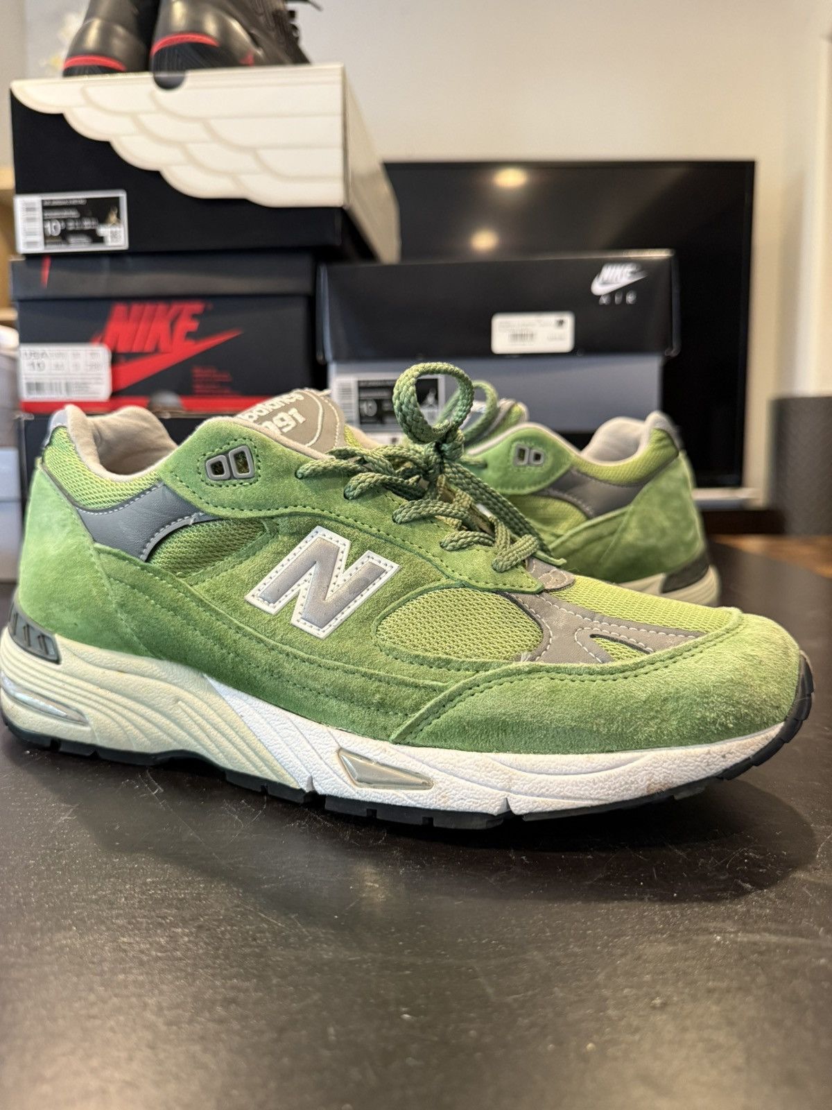 New Balance New Balance 991 Made in UK Bright Green US10 Size US 10 / EU 43 - 1 Thumbnail