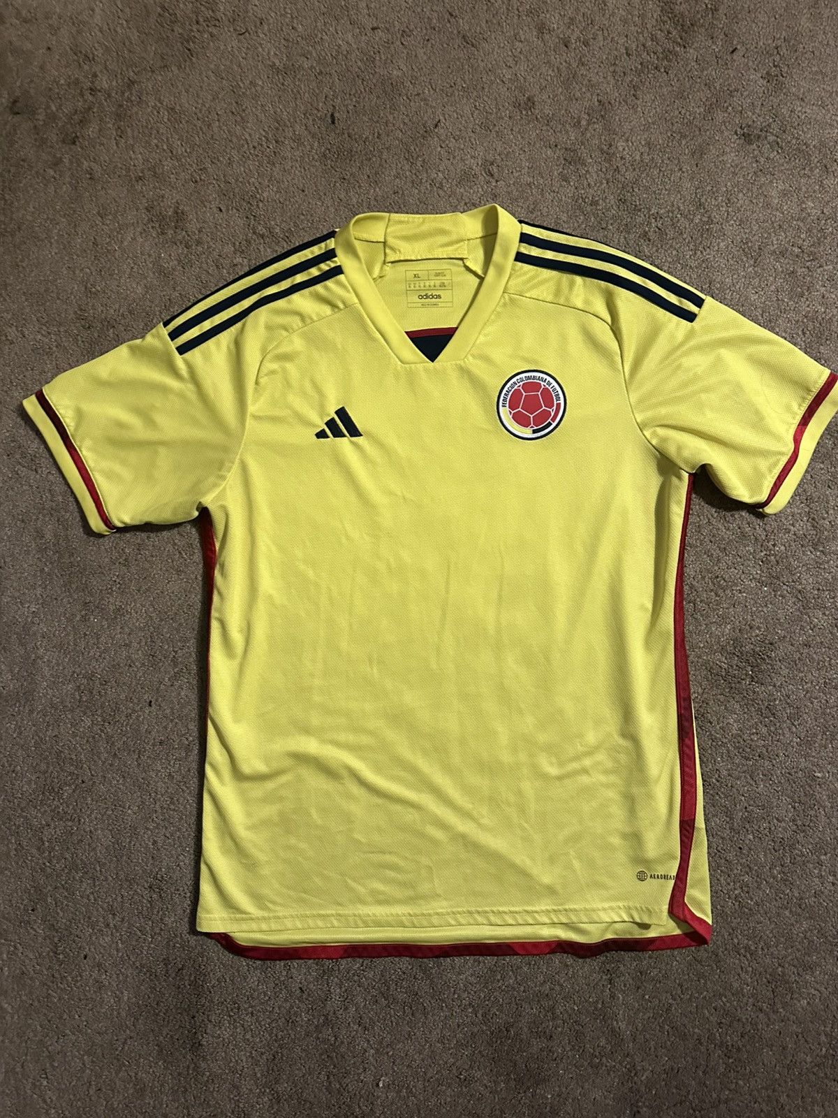 Columbia Colombia Soccer jersey Size US XL / EU 56 / 4 - 1 Thumbnail