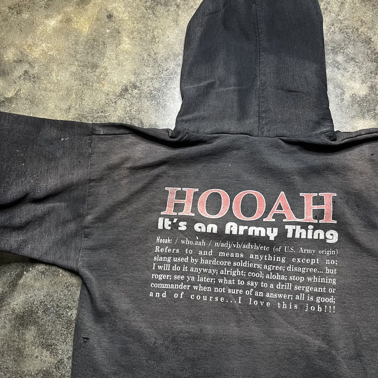 Vintage vintage army road runners thrashed black faded hoodie Size US XL / EU 56 / 4 - 5 Thumbnail